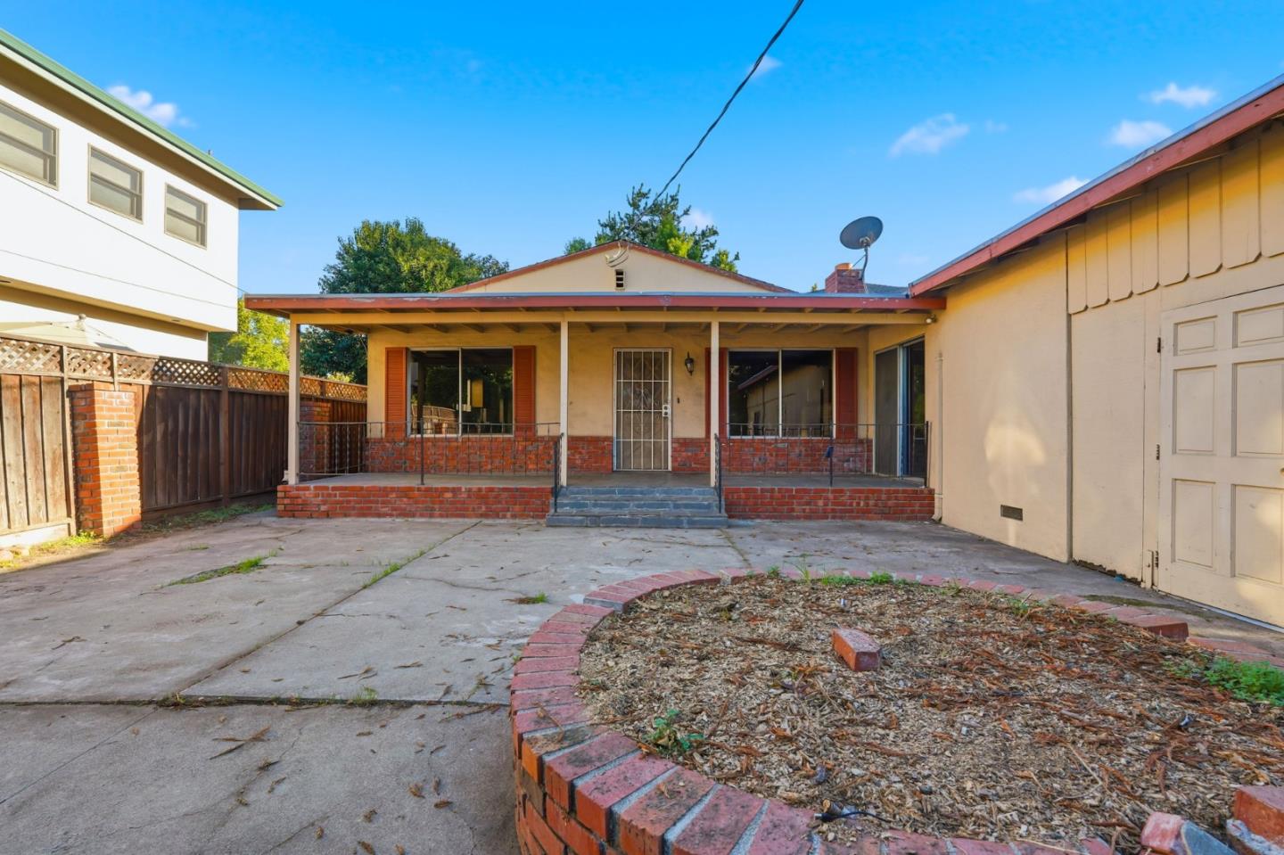 Detail Gallery Image 4 of 34 For 1136 Nevada Ave, San Jose,  CA 95125 - 3 Beds | 2 Baths