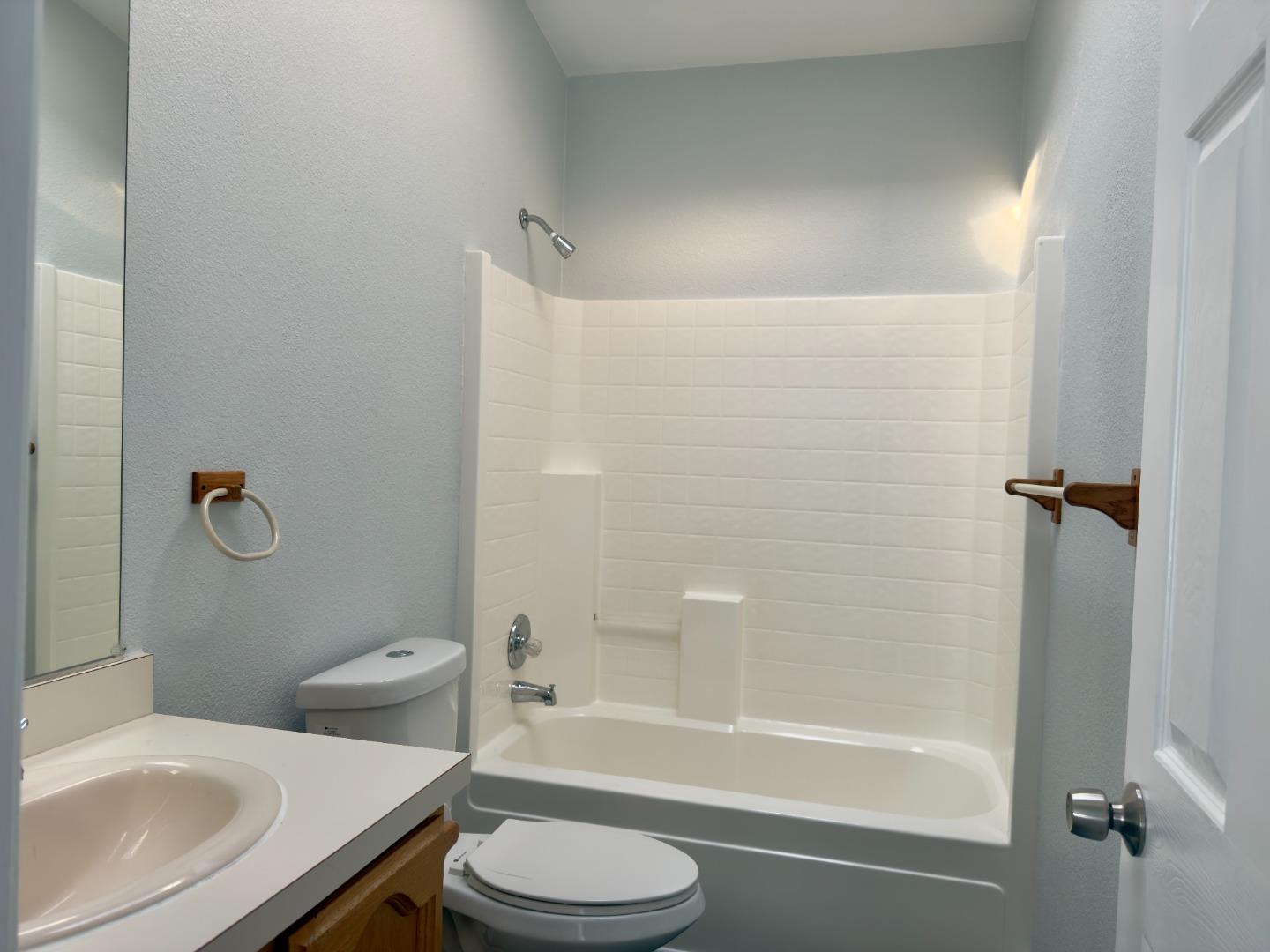 Detail Gallery Image 16 of 21 For 195 Blossom Hill Rd #219,  San Jose,  CA 95123 - 3 Beds | 2 Baths