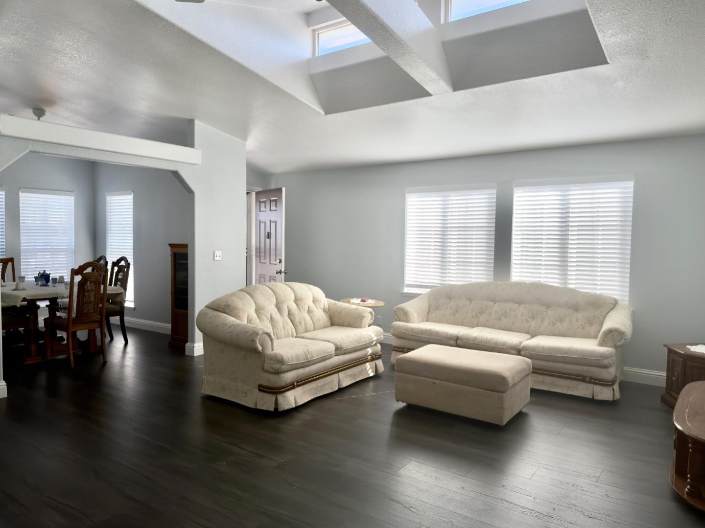 Detail Gallery Image 3 of 21 For 195 Blossom Hill Rd #219,  San Jose,  CA 95123 - 3 Beds | 2 Baths