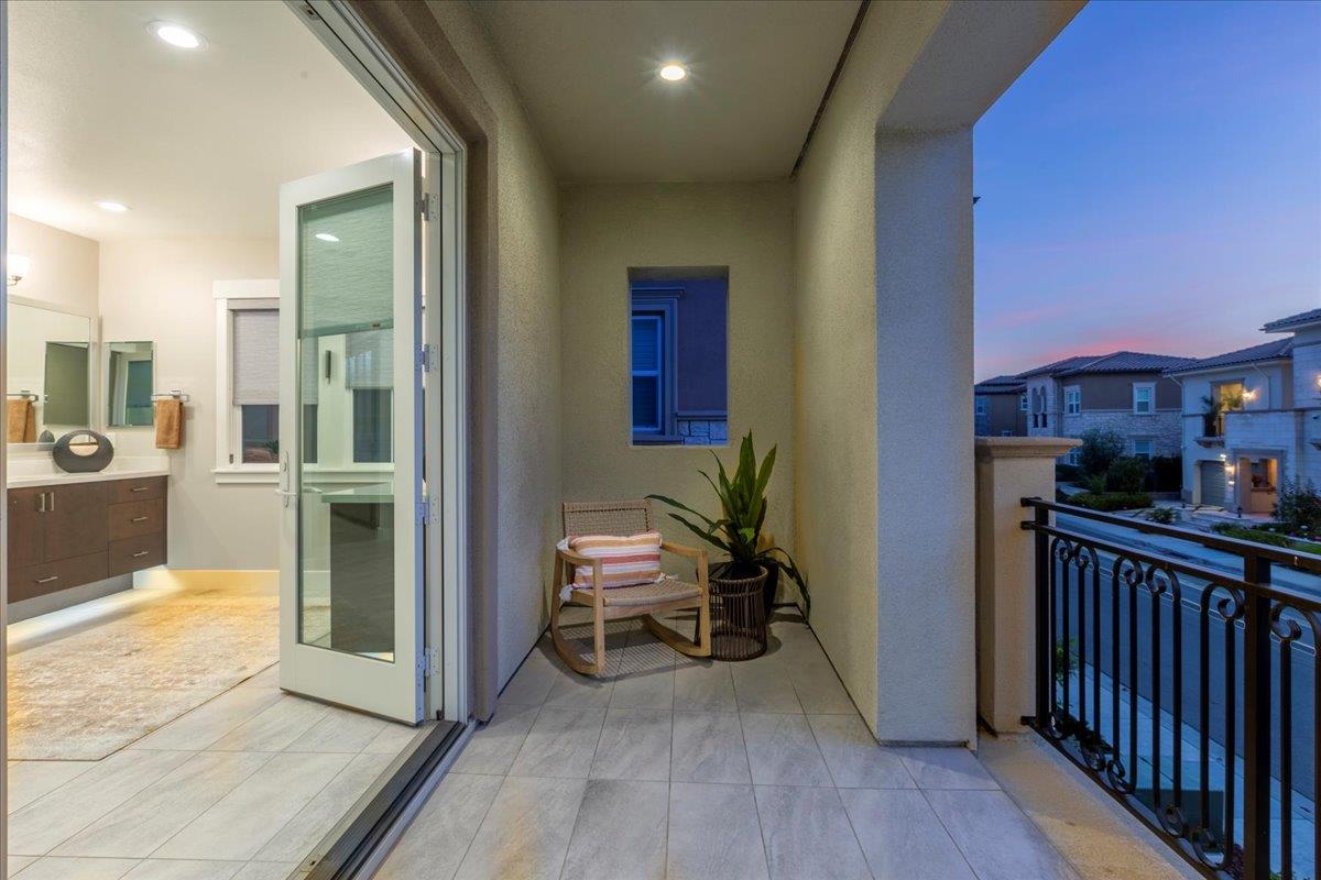 Detail Gallery Image 100 of 101 For 2105 Elderberry Dr, San Ramon,  CA 94582 - 5 Beds | 5/1 Baths