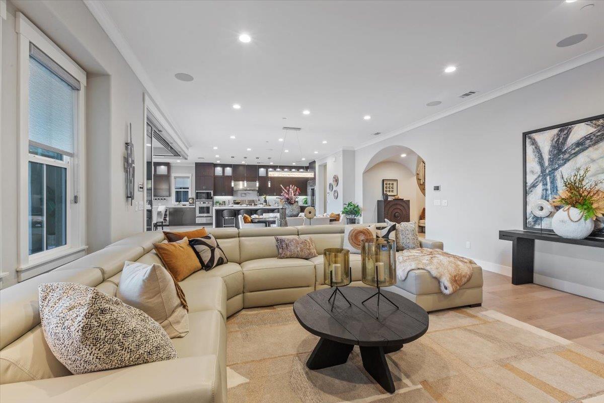 Detail Gallery Image 11 of 101 For 2105 Elderberry Dr, San Ramon,  CA 94582 - 5 Beds | 5/1 Baths