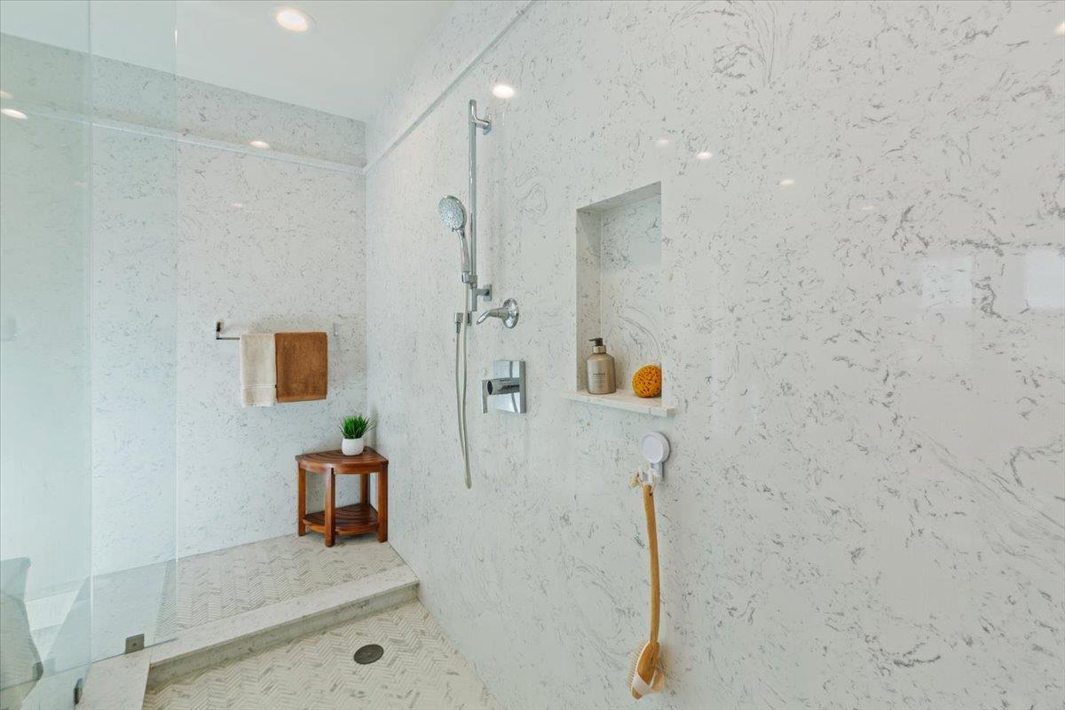 Detail Gallery Image 57 of 101 For 2105 Elderberry Dr, San Ramon,  CA 94582 - 5 Beds | 5/1 Baths