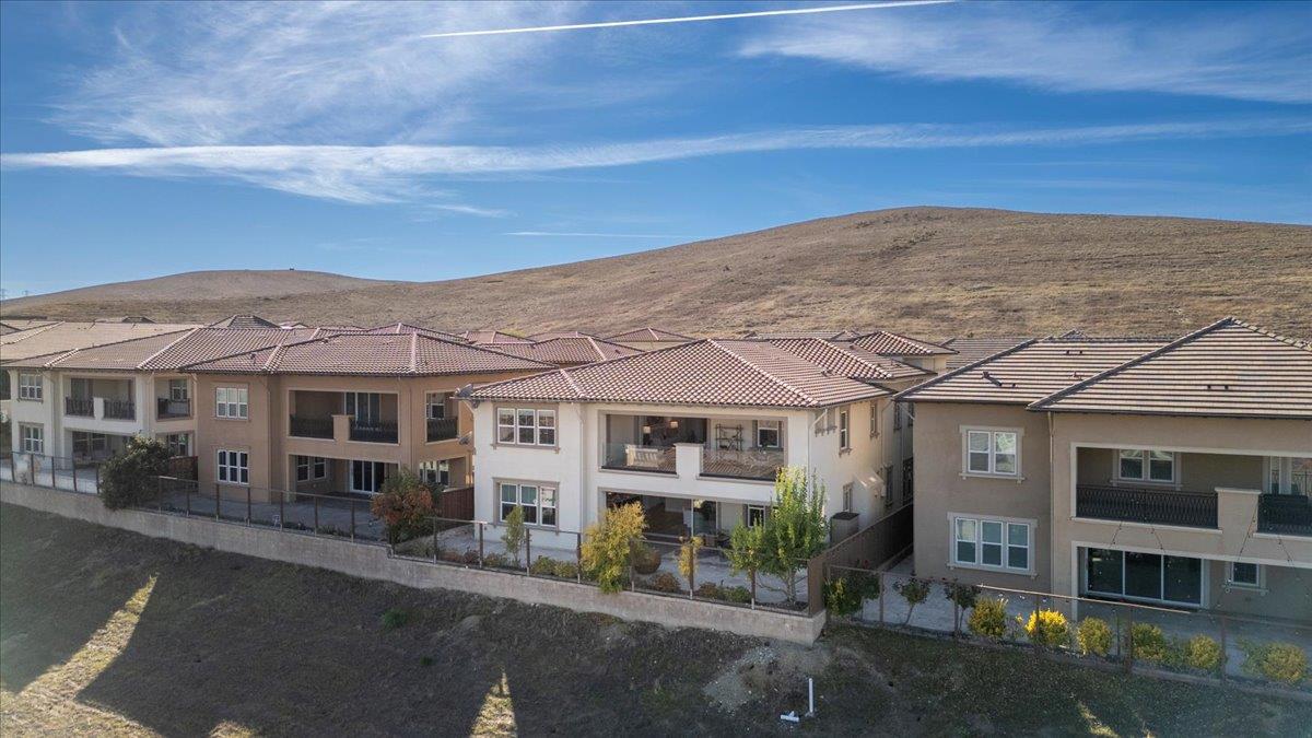 Detail Gallery Image 83 of 101 For 2105 Elderberry Dr, San Ramon,  CA 94582 - 5 Beds | 5/1 Baths