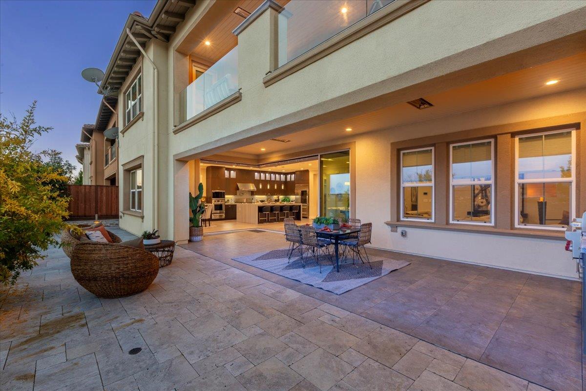 Detail Gallery Image 89 of 101 For 2105 Elderberry Dr, San Ramon,  CA 94582 - 5 Beds | 5/1 Baths