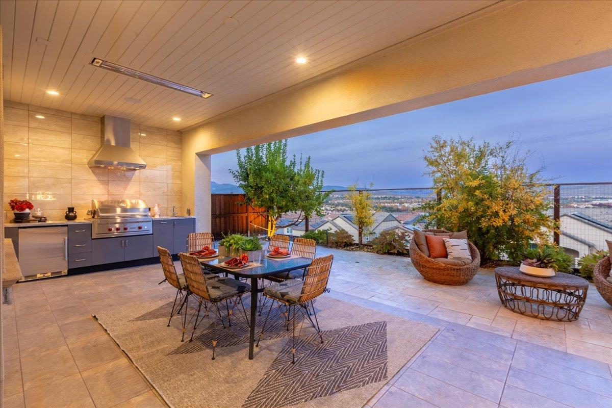 Detail Gallery Image 94 of 101 For 2105 Elderberry Dr, San Ramon,  CA 94582 - 5 Beds | 5/1 Baths