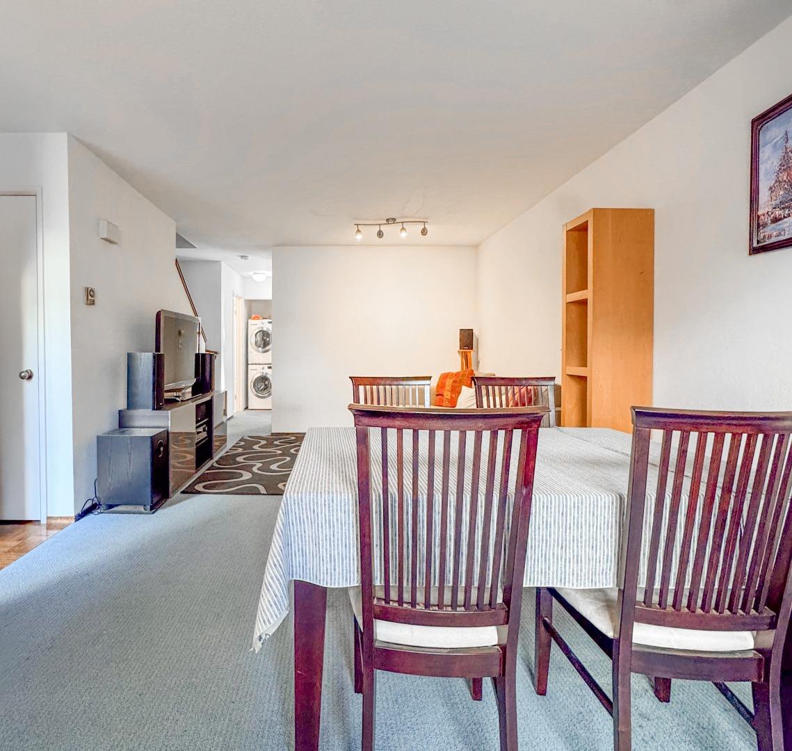 Detail Gallery Image 10 of 44 For 6923 Chantel Ct, San Jose,  CA 95129 - 2 Beds | 2/1 Baths