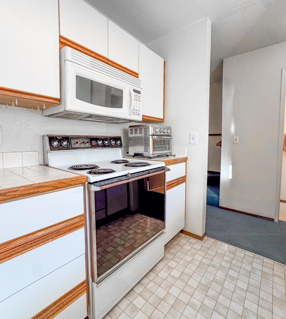 Detail Gallery Image 15 of 44 For 6923 Chantel Ct, San Jose,  CA 95129 - 2 Beds | 2/1 Baths