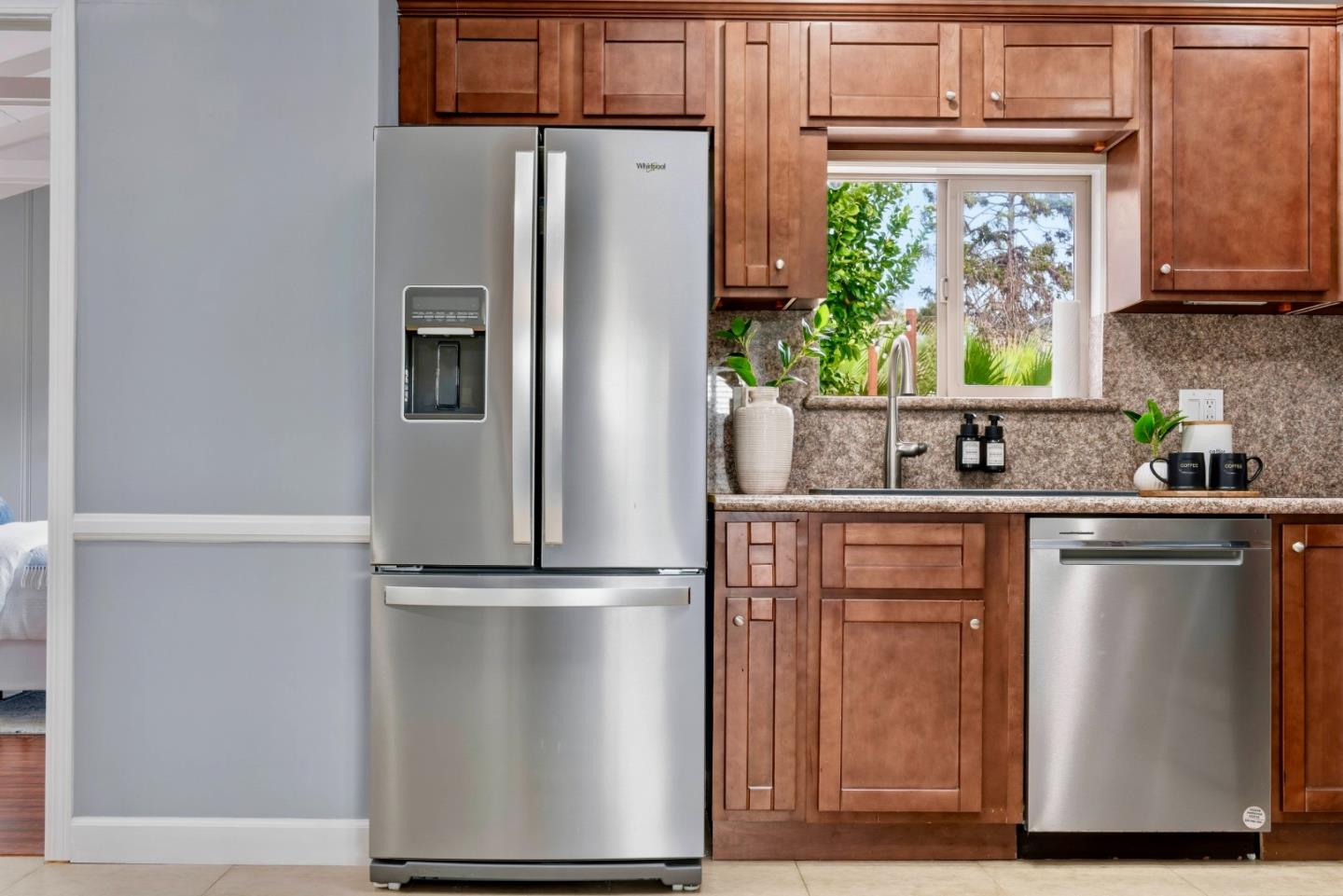 Detail Gallery Image 27 of 52 For 994 Billings Blvd, San Leandro,  CA 94577 - 3 Beds | 1/1 Baths