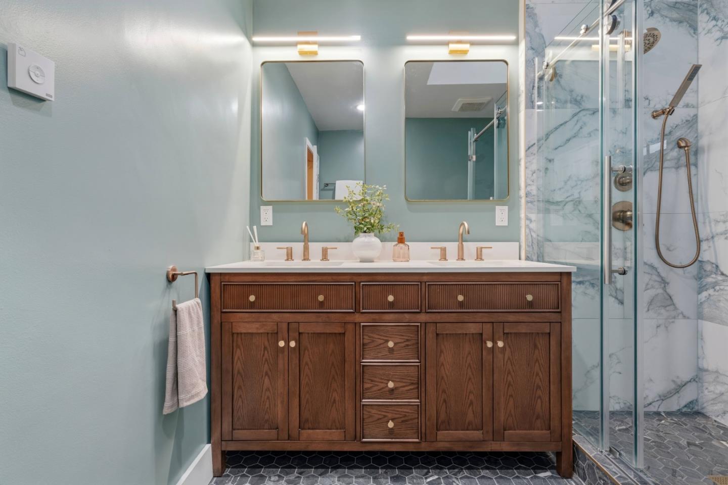 Detail Gallery Image 38 of 52 For 994 Billings Blvd, San Leandro,  CA 94577 - 3 Beds | 1/1 Baths