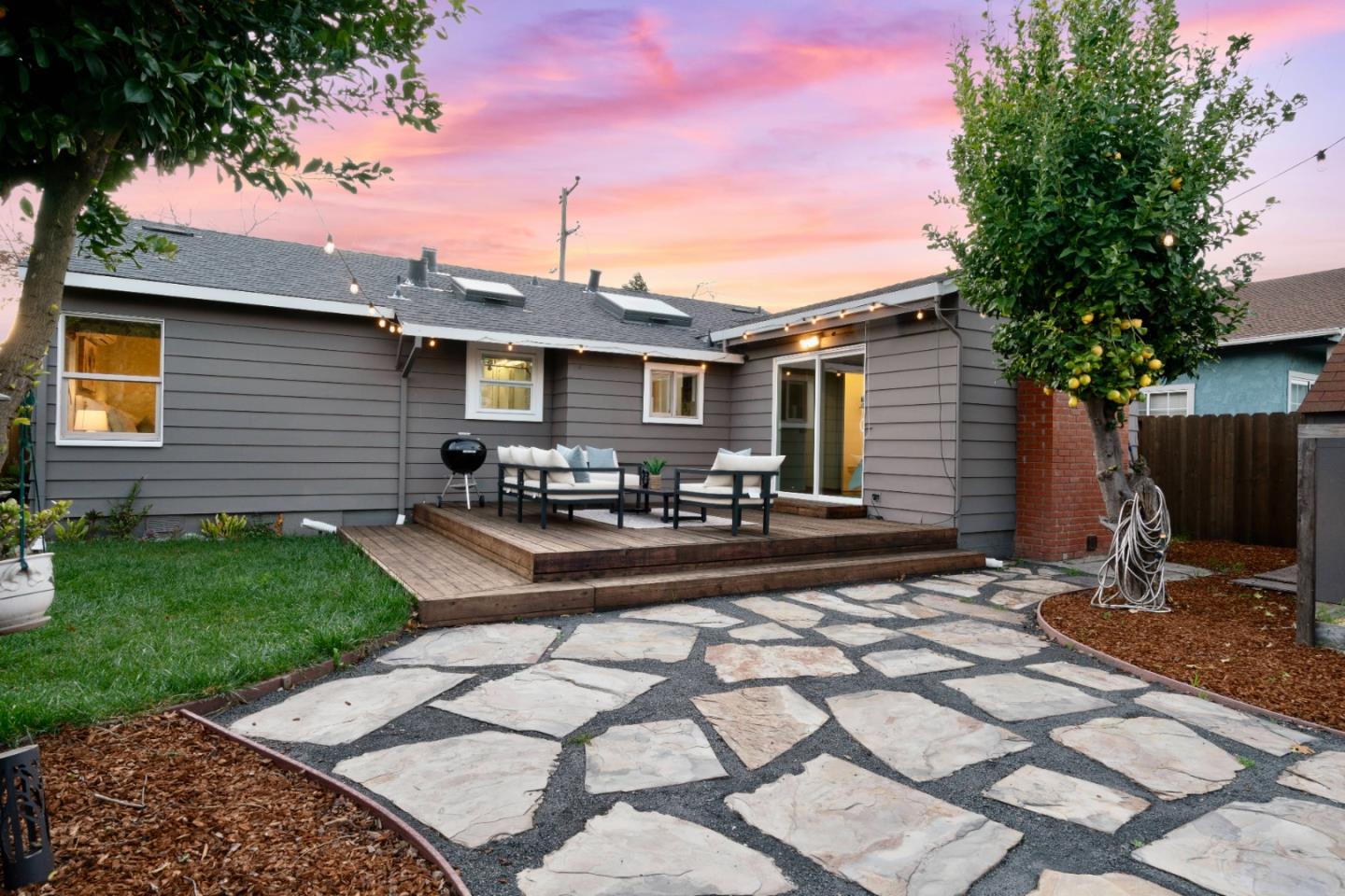 Detail Gallery Image 48 of 52 For 994 Billings Blvd, San Leandro,  CA 94577 - 3 Beds | 1/1 Baths