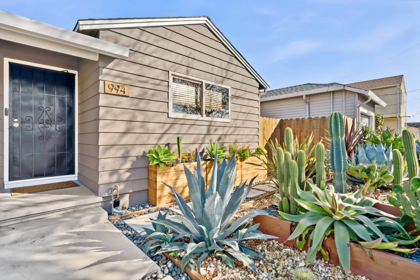 Detail Gallery Image 5 of 52 For 994 Billings Blvd, San Leandro,  CA 94577 - 3 Beds | 1/1 Baths