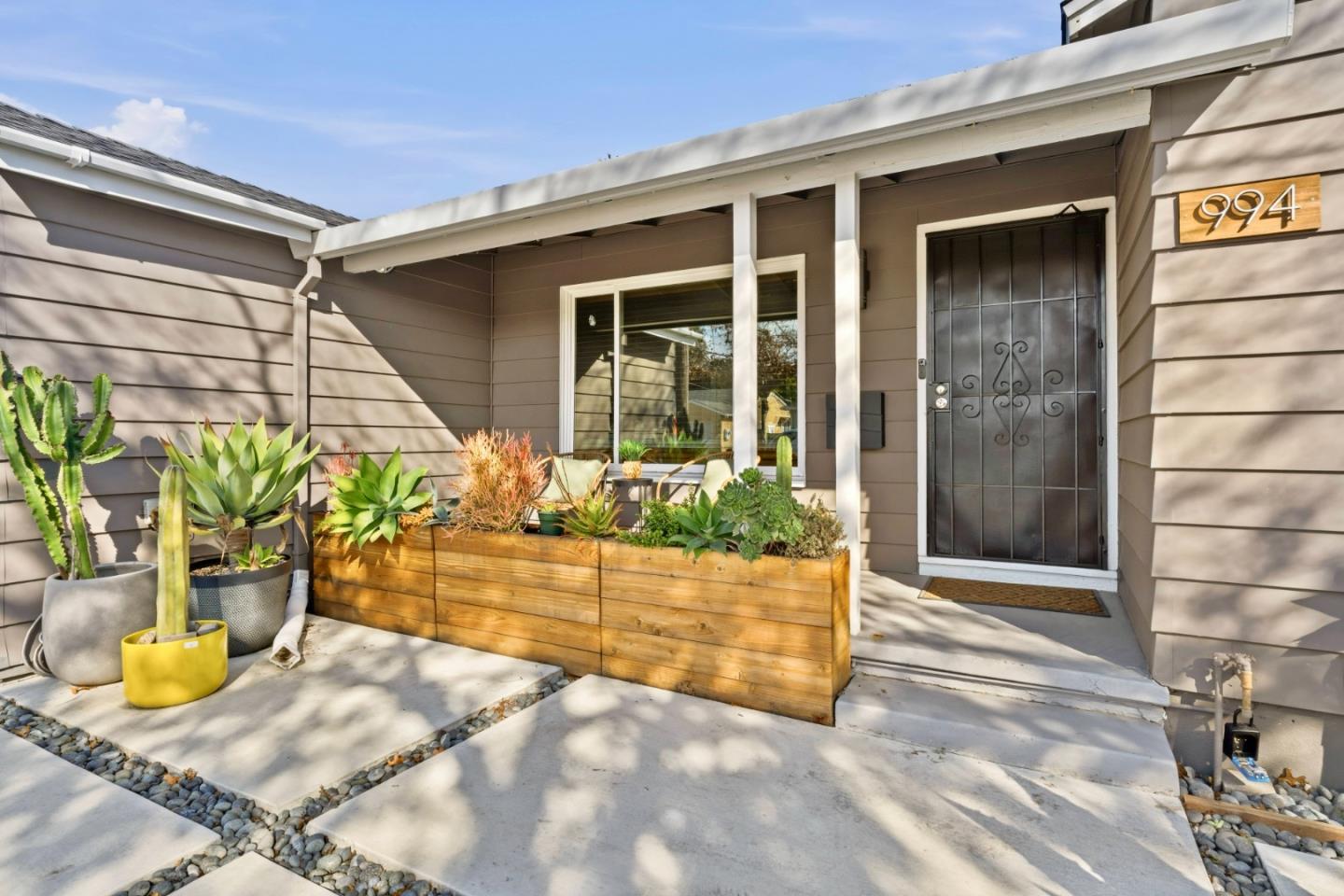 Detail Gallery Image 6 of 52 For 994 Billings Blvd, San Leandro,  CA 94577 - 3 Beds | 1/1 Baths