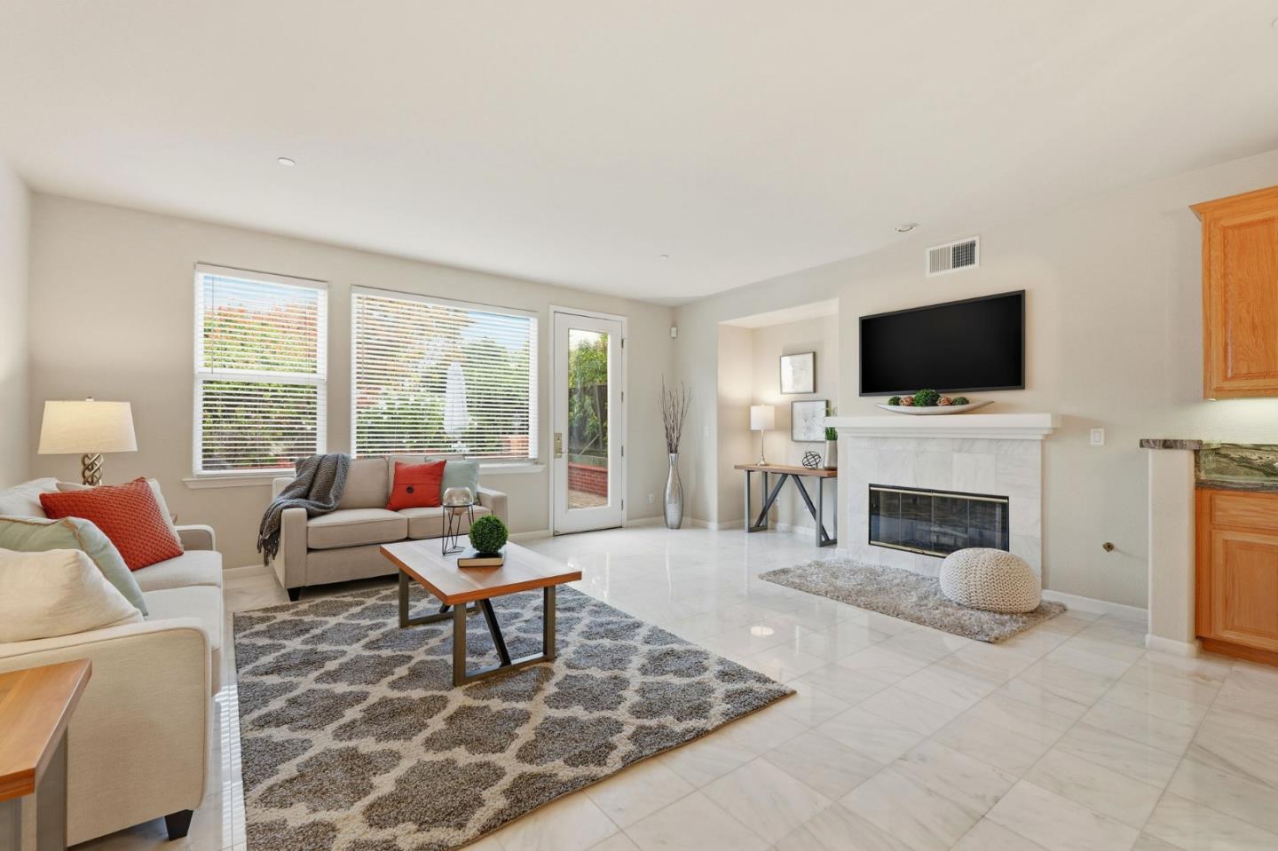 Detail Gallery Image 12 of 64 For 2101 Uridias Ranch Rd, Milpitas,  CA 95035 - 5 Beds | 4 Baths