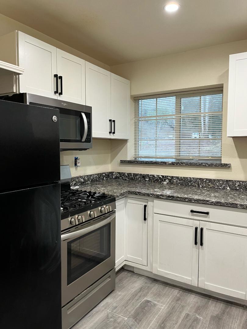 Detail Gallery Image 6 of 9 For 15275 Arnold Dr, Glen Ellen,  CA 95442 - – Beds | – Baths