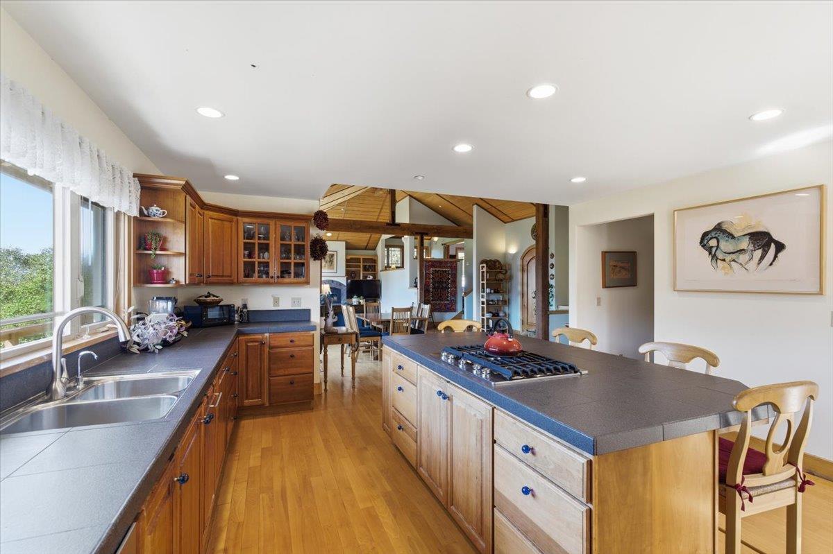 Detail Gallery Image 19 of 42 For 1175 Eagle Hill Rd, Royal Oaks,  CA 95076 - 2 Beds | 2 Baths