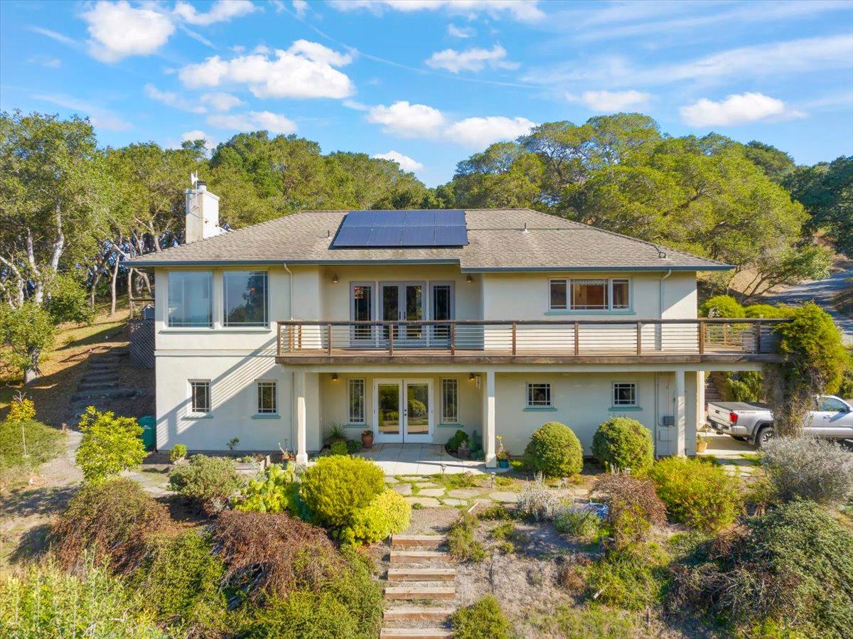 Detail Gallery Image 3 of 42 For 1175 Eagle Hill Rd, Royal Oaks,  CA 95076 - 2 Beds | 2 Baths