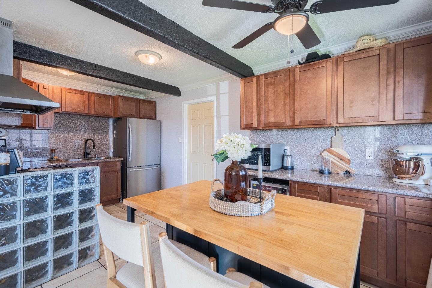 Detail Gallery Image 10 of 21 For 453 Chaparral St, Salinas,  CA 93906 - 3 Beds | 1 Baths