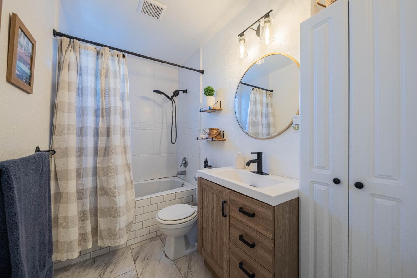 Detail Gallery Image 18 of 21 For 453 Chaparral St, Salinas,  CA 93906 - 3 Beds | 1 Baths