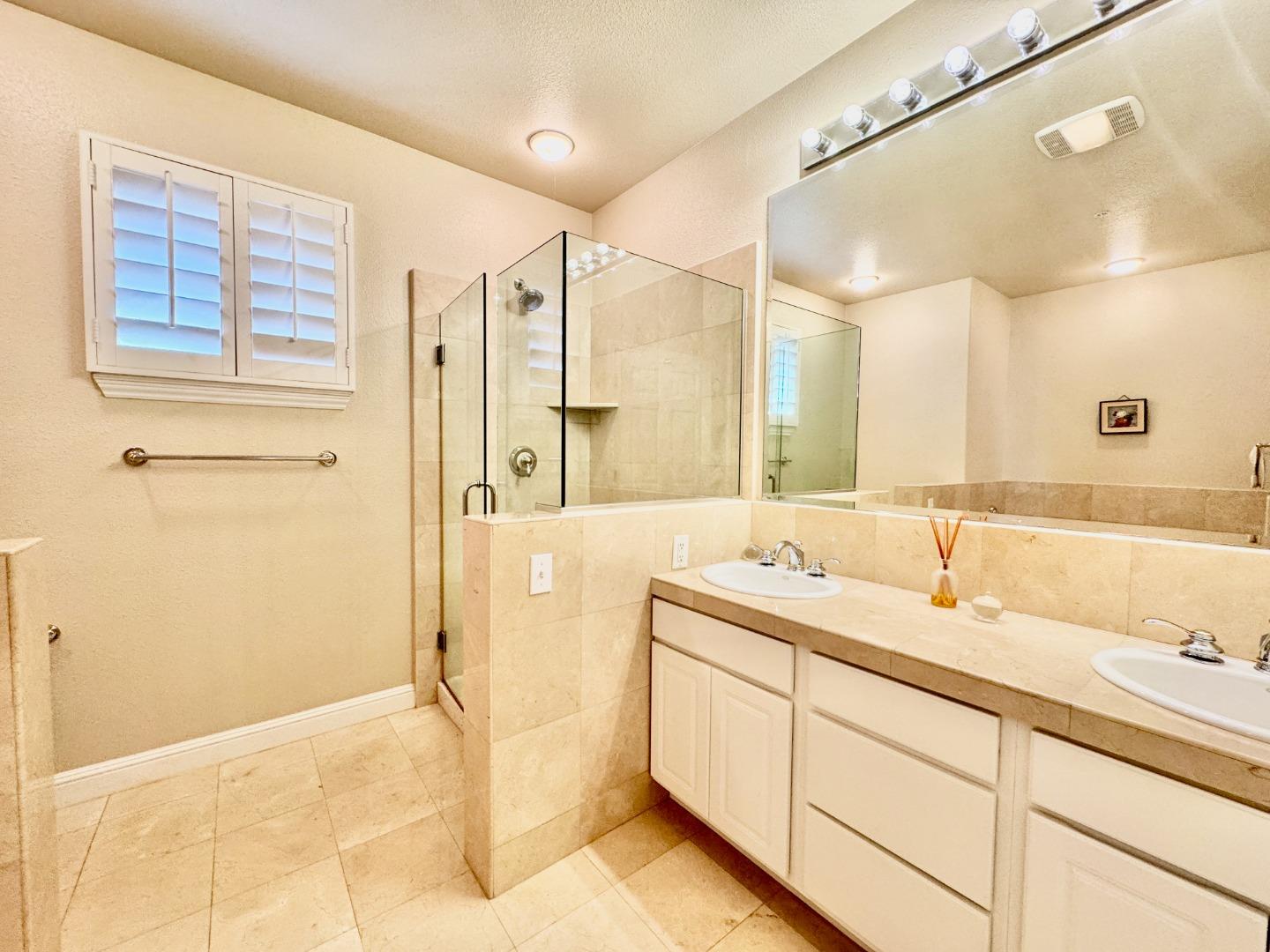 Photo #18: ML82026734 Listing: Photo #18