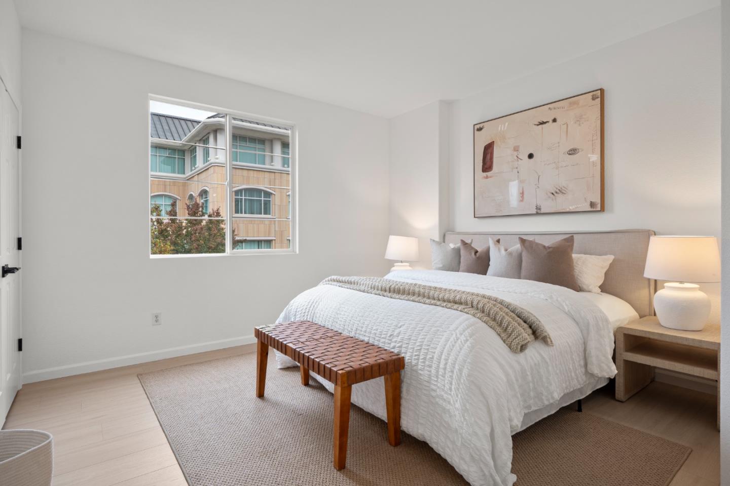 Detail Gallery Image 13 of 20 For 728 City Walk Pl #4,  Hayward,  CA 94541 - 3 Beds | 3 Baths