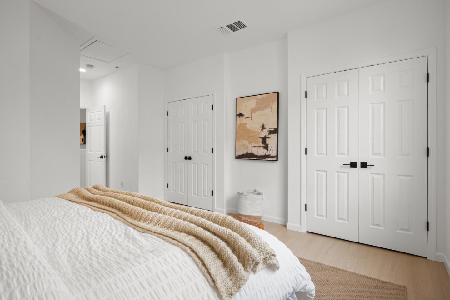 Detail Gallery Image 14 of 20 For 728 City Walk Pl #4,  Hayward,  CA 94541 - 3 Beds | 3 Baths