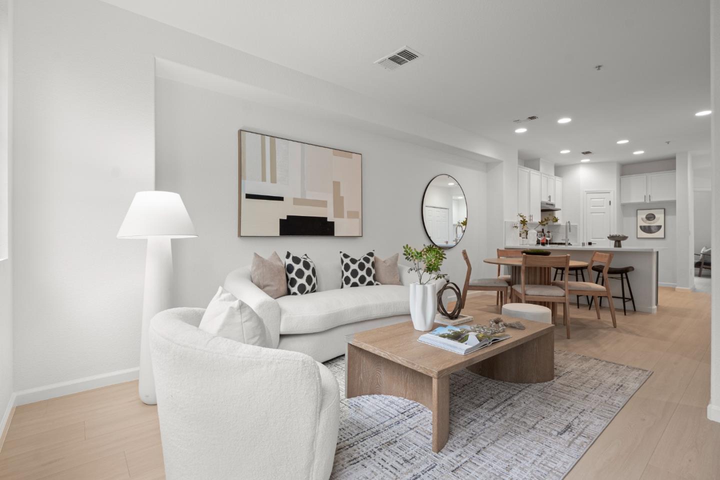 Detail Gallery Image 5 of 20 For 728 City Walk Pl #4,  Hayward,  CA 94541 - 3 Beds | 3 Baths