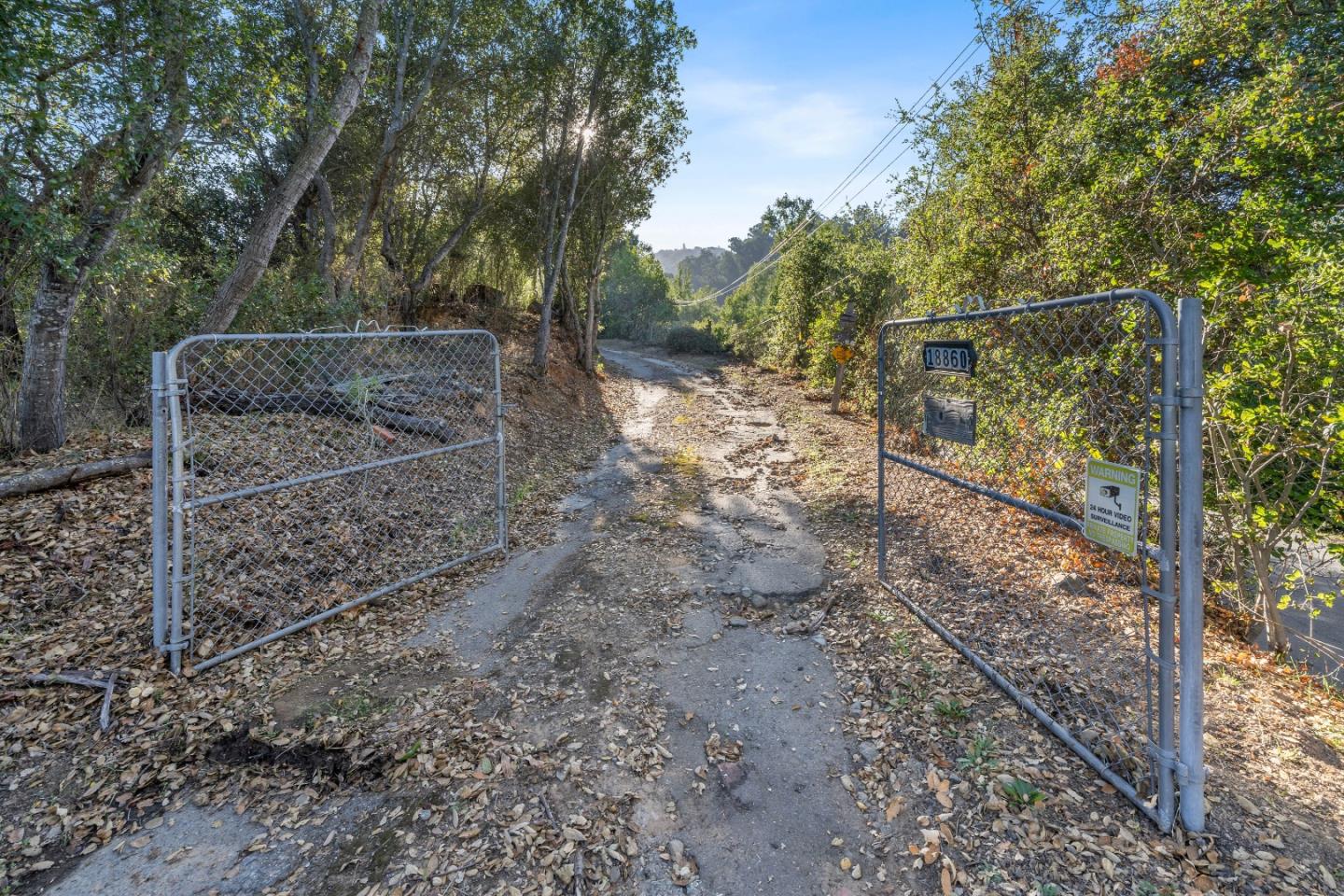 Detail Gallery Image 3 of 32 For 18860 Overlook Rd, Los Gatos,  CA 95030 - – Beds | – Baths