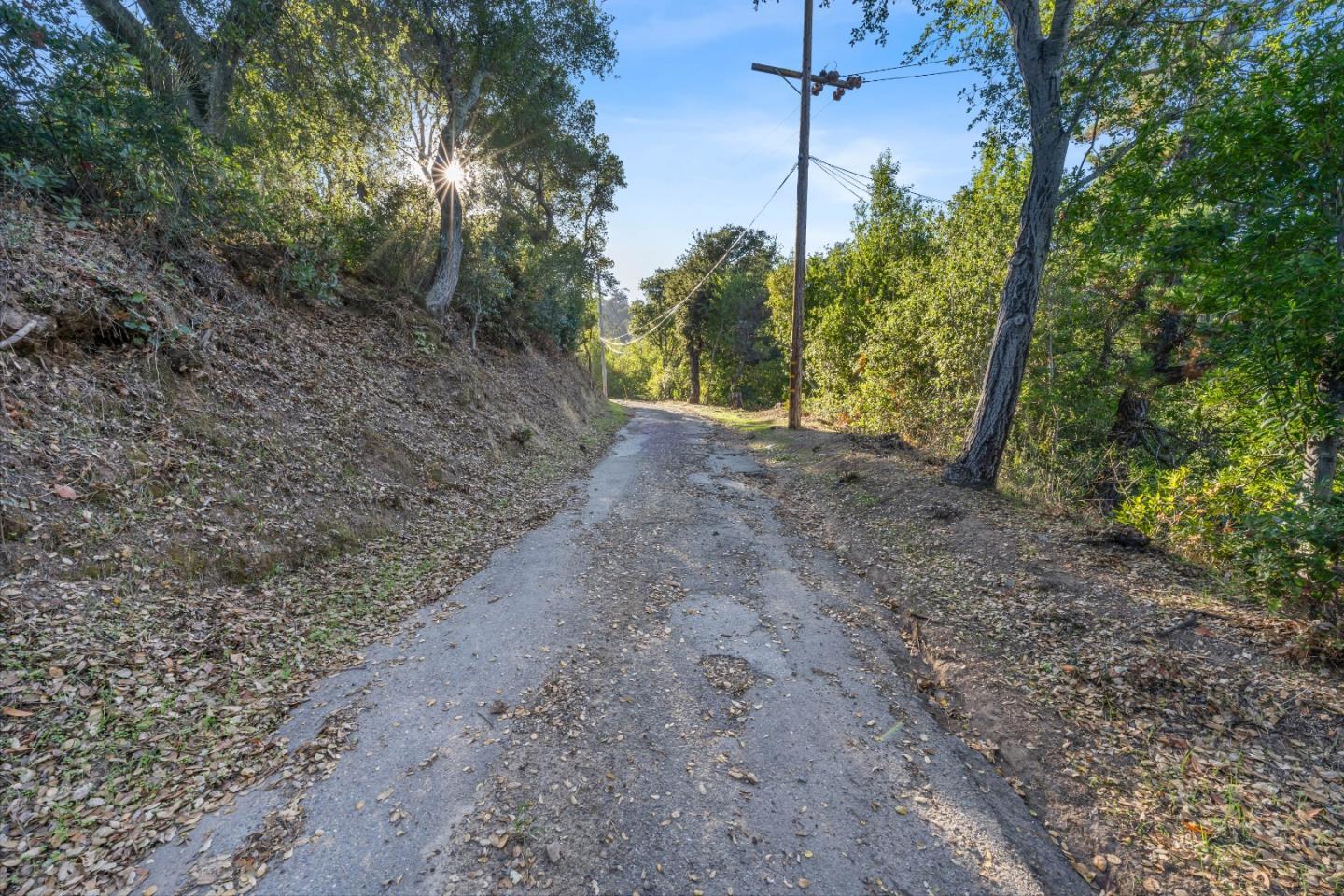 Detail Gallery Image 12 of 32 For 18860 Overlook Rd, Los Gatos,  CA 95030 - 3 Beds | 2 Baths