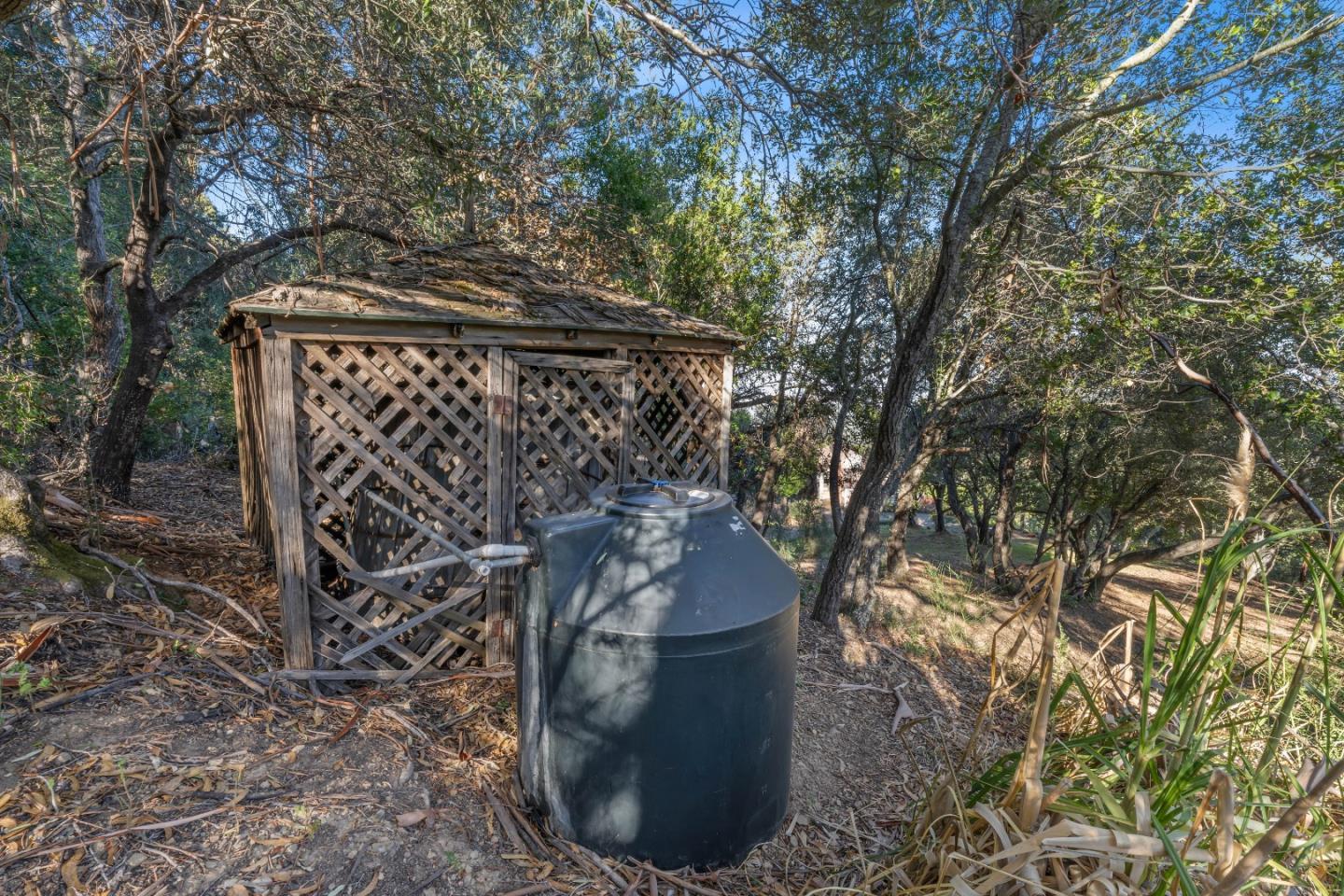 Detail Gallery Image 15 of 32 For 18860 Overlook Rd, Los Gatos,  CA 95030 - 3 Beds | 2 Baths