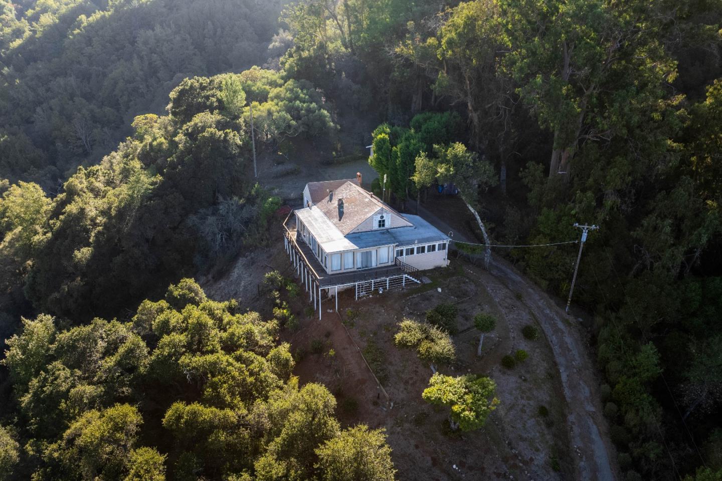 Detail Gallery Image 23 of 32 For 18860 Overlook Rd, Los Gatos,  CA 95030 - 3 Beds | 2 Baths