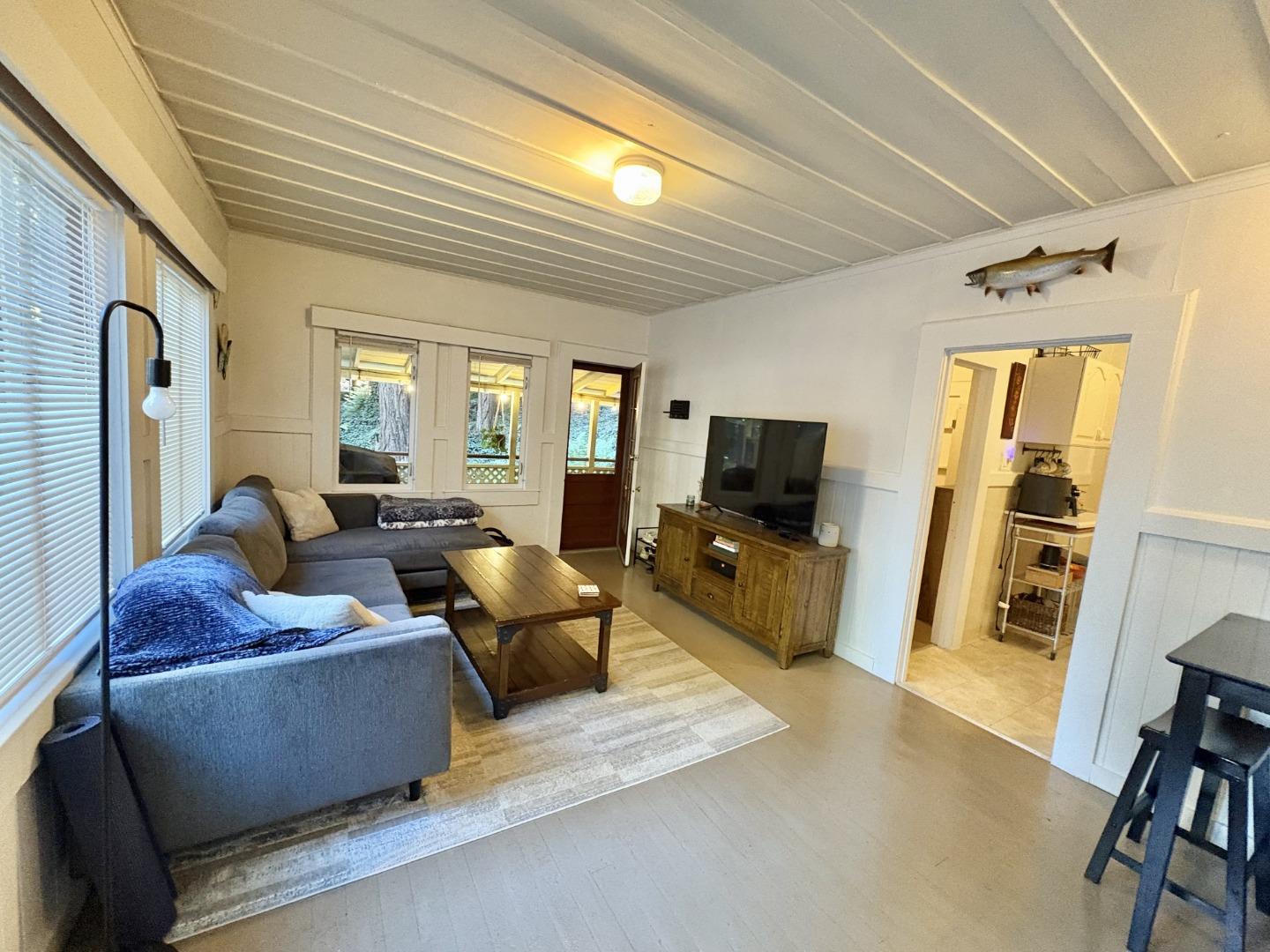 Detail Gallery Image 14 of 21 For 8787 Highway 9, Ben Lomond,  CA 95005 - 4 Beds | 3 Baths