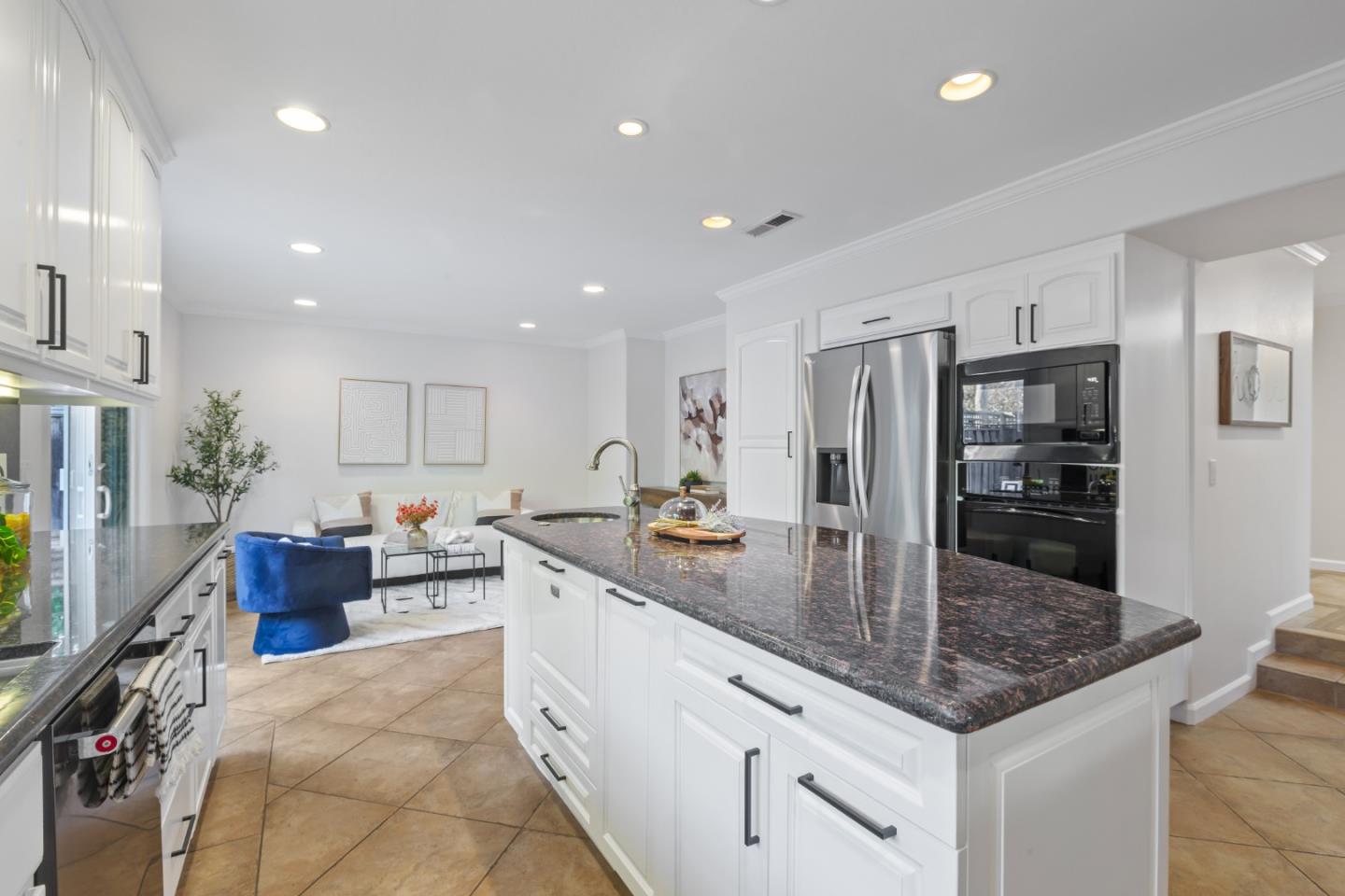 Detail Gallery Image 12 of 62 For 1092 Del Cambre Dr, San Jose,  CA 95129 - 4 Beds | 3 Baths