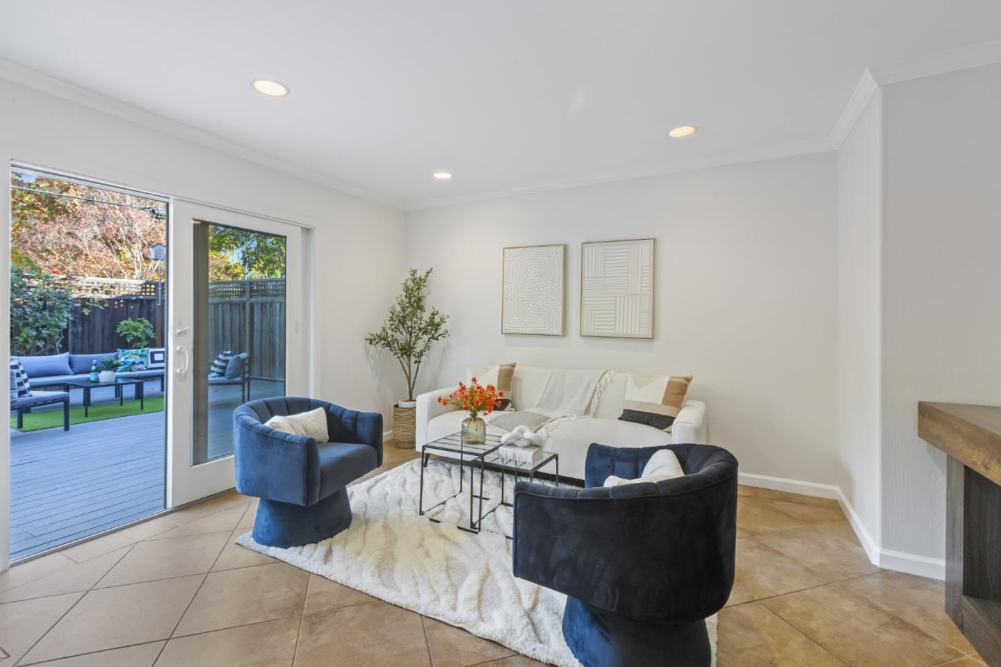 Detail Gallery Image 15 of 62 For 1092 Del Cambre Dr, San Jose,  CA 95129 - 4 Beds | 3 Baths