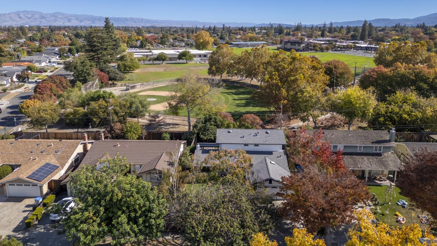 Detail Gallery Image 56 of 62 For 1092 Del Cambre Dr, San Jose,  CA 95129 - 4 Beds | 3 Baths