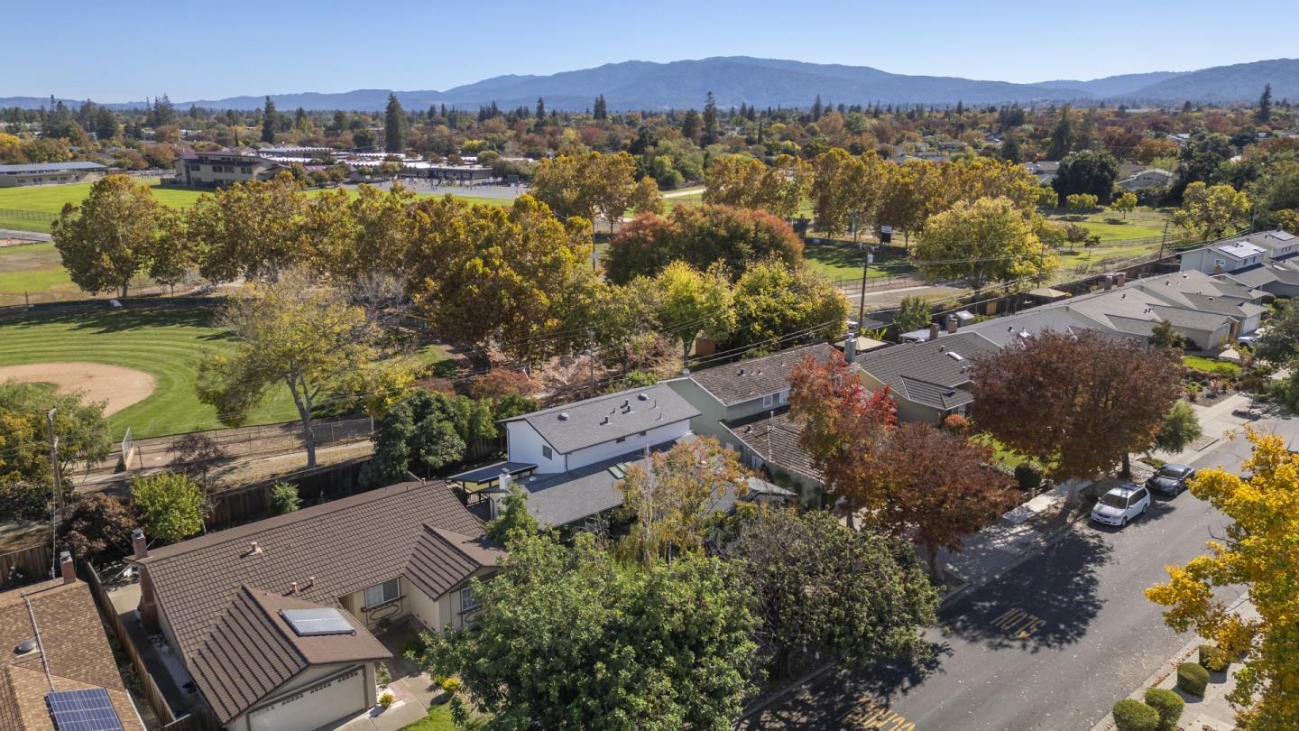 Detail Gallery Image 57 of 62 For 1092 Del Cambre Dr, San Jose,  CA 95129 - 4 Beds | 3 Baths