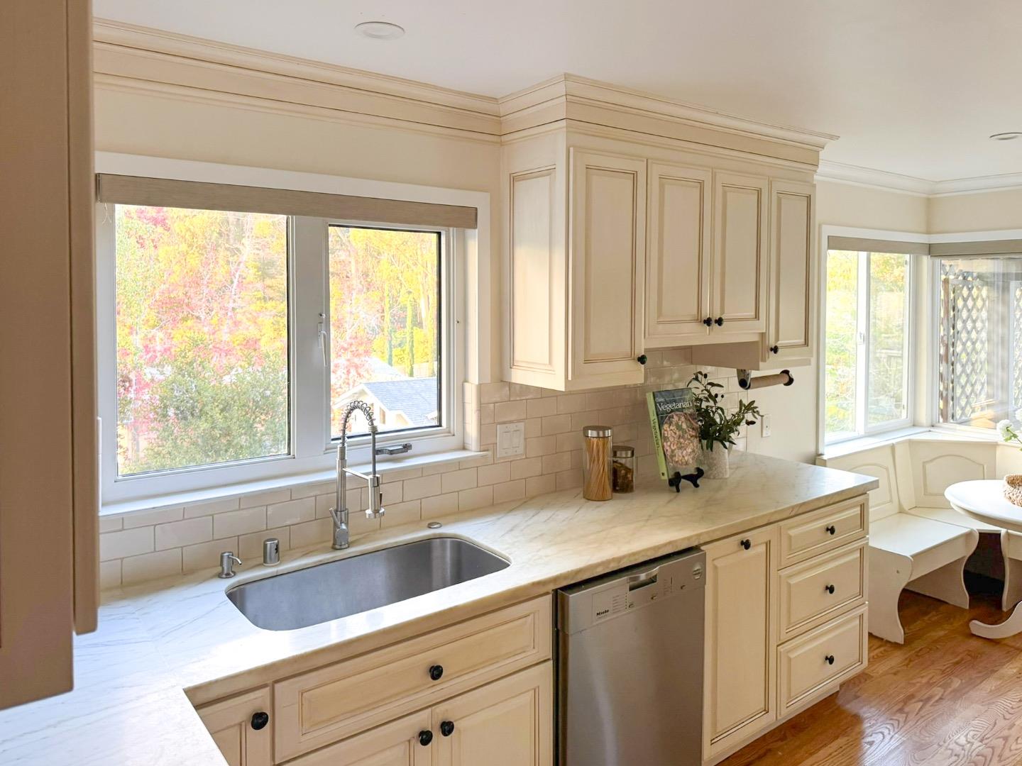 Detail Gallery Image 25 of 100 For 1485 Ascension Dr, San Mateo,  CA 94402 - 4 Beds | 2/1 Baths