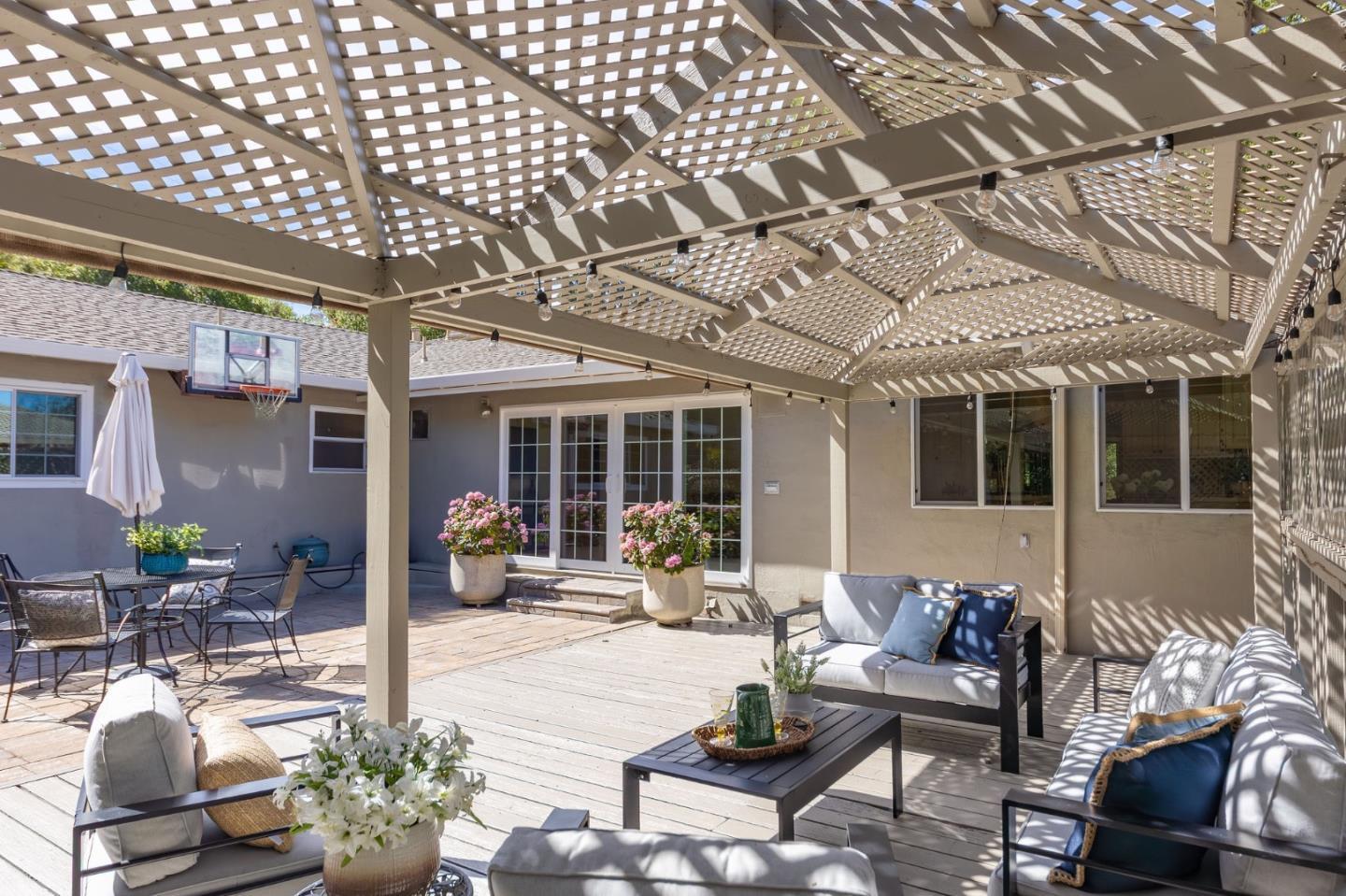 Detail Gallery Image 79 of 100 For 1485 Ascension Dr, San Mateo,  CA 94402 - 4 Beds | 2/1 Baths