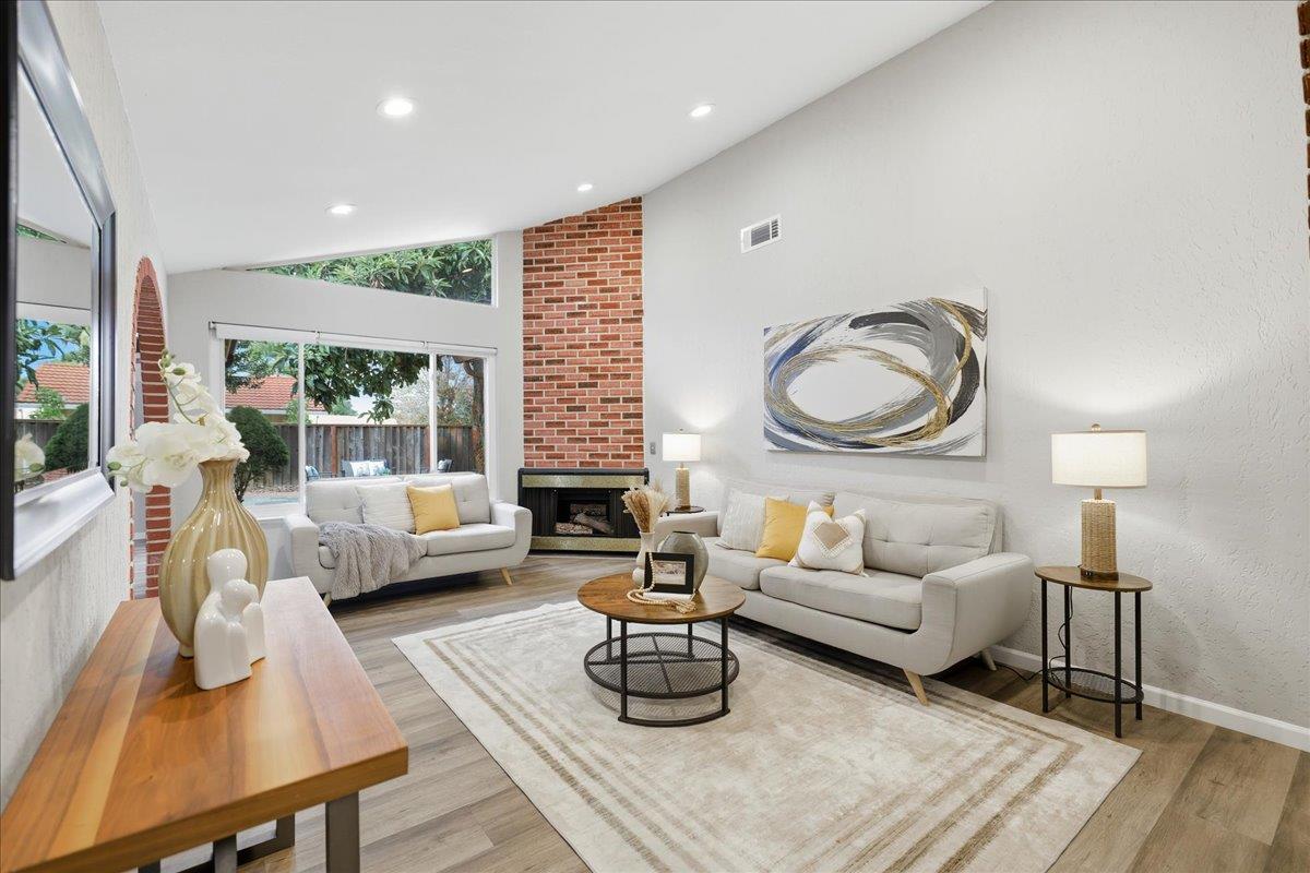 Detail Gallery Image 2 of 42 For 2997 Tobin Dr, San Jose,  CA 95132 - 3 Beds | 2 Baths