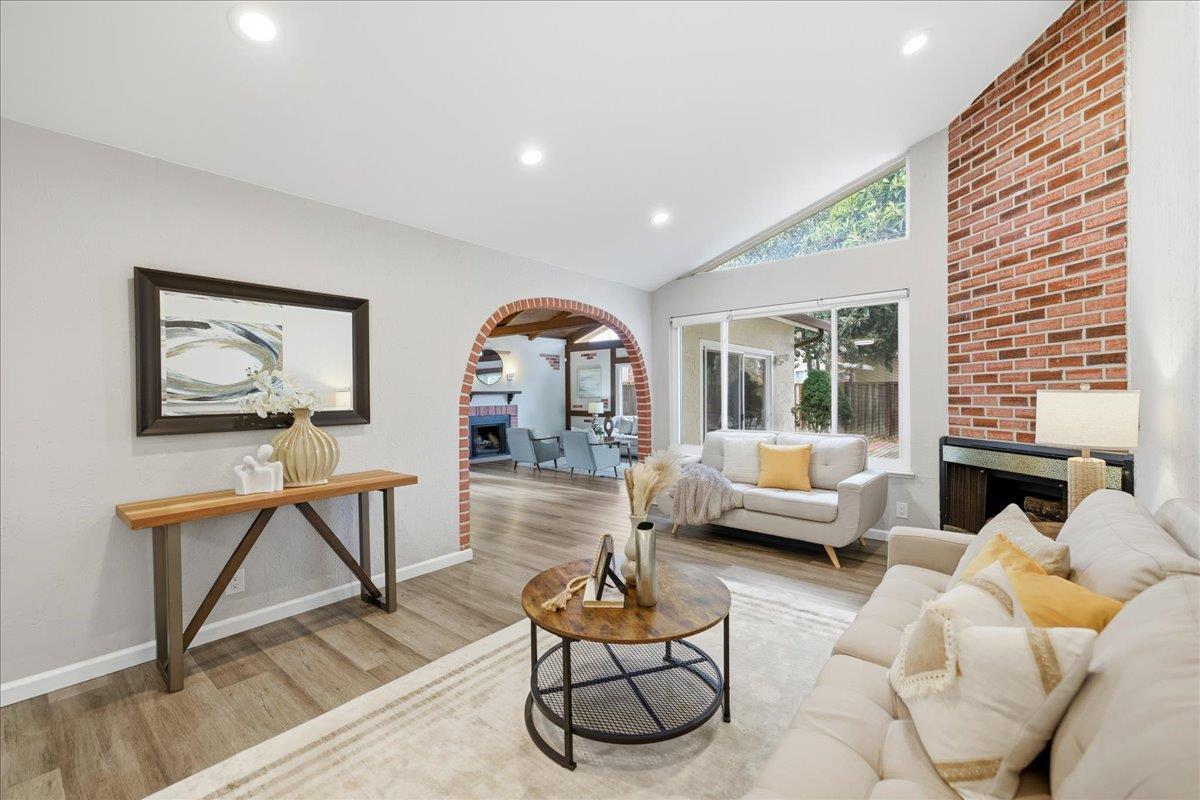 Detail Gallery Image 4 of 42 For 2997 Tobin Dr, San Jose,  CA 95132 - 3 Beds | 2 Baths