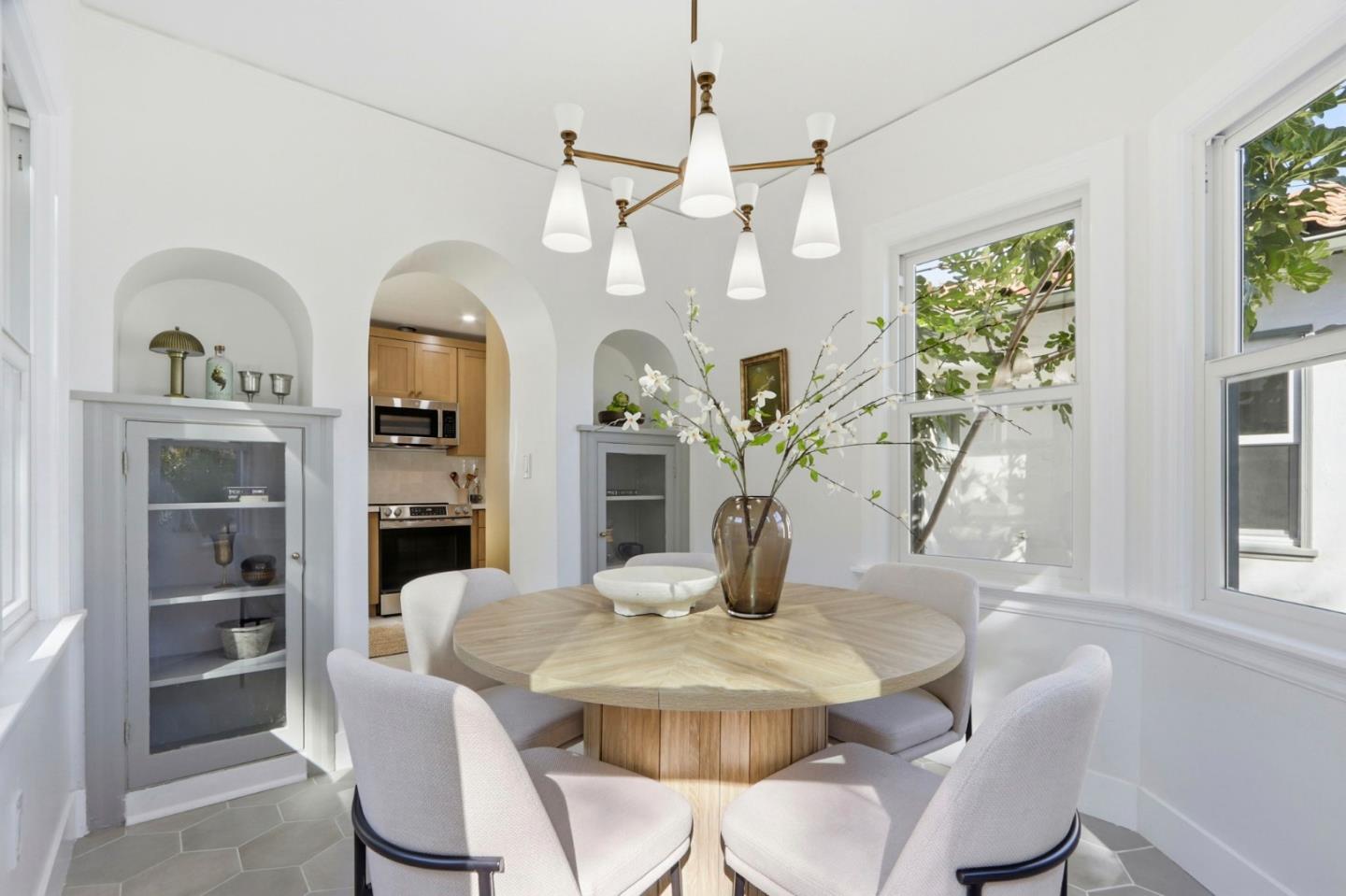 Detail Gallery Image 13 of 45 For 1376 Hanchett Ave, San Jose,  CA 95126 - 3 Beds | 1/1 Baths