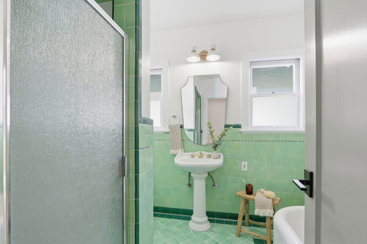 Detail Gallery Image 25 of 45 For 1376 Hanchett Ave, San Jose,  CA 95126 - 3 Beds | 1/1 Baths