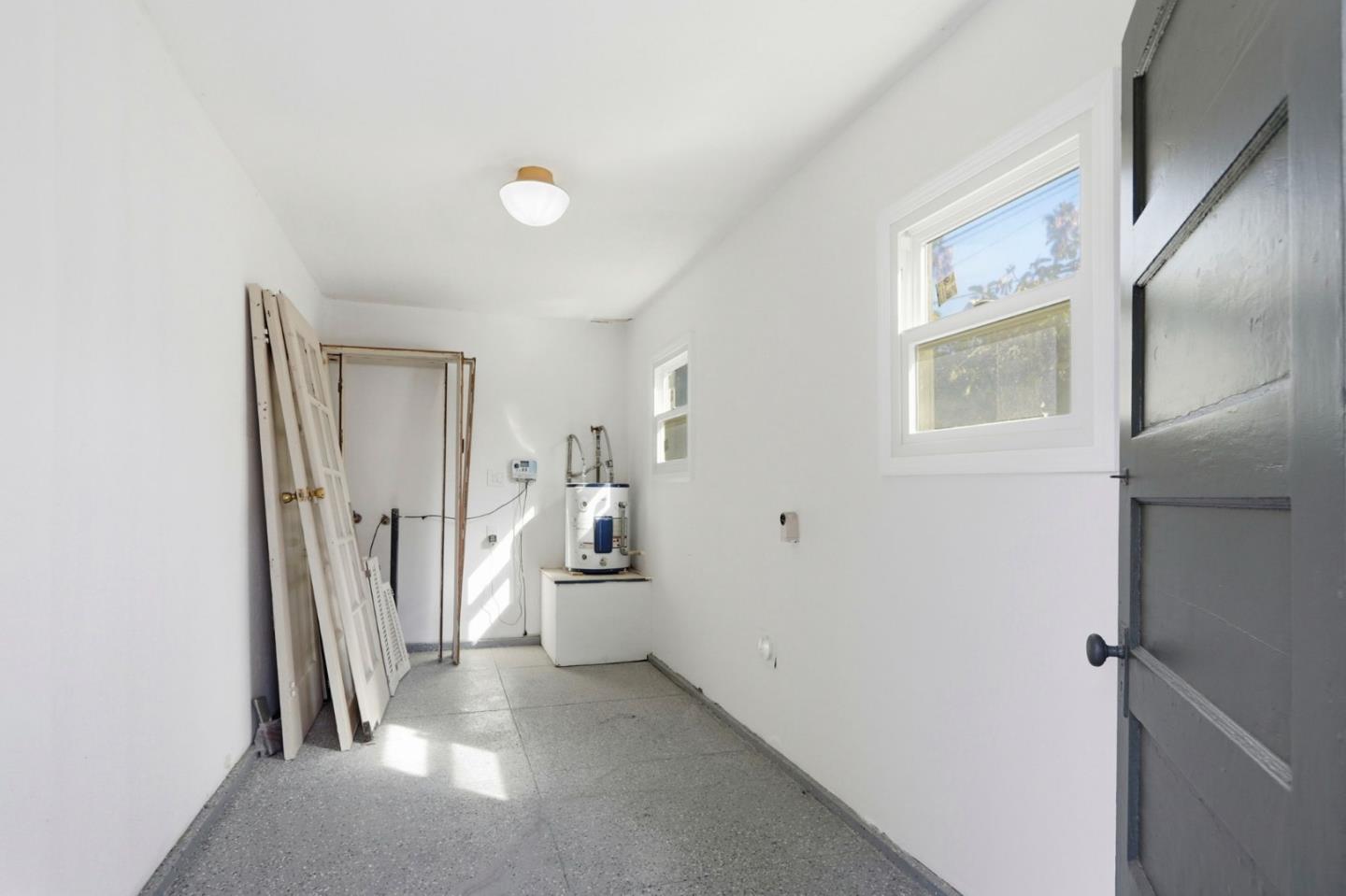 Detail Gallery Image 31 of 45 For 1376 Hanchett Ave, San Jose,  CA 95126 - 3 Beds | 1/1 Baths