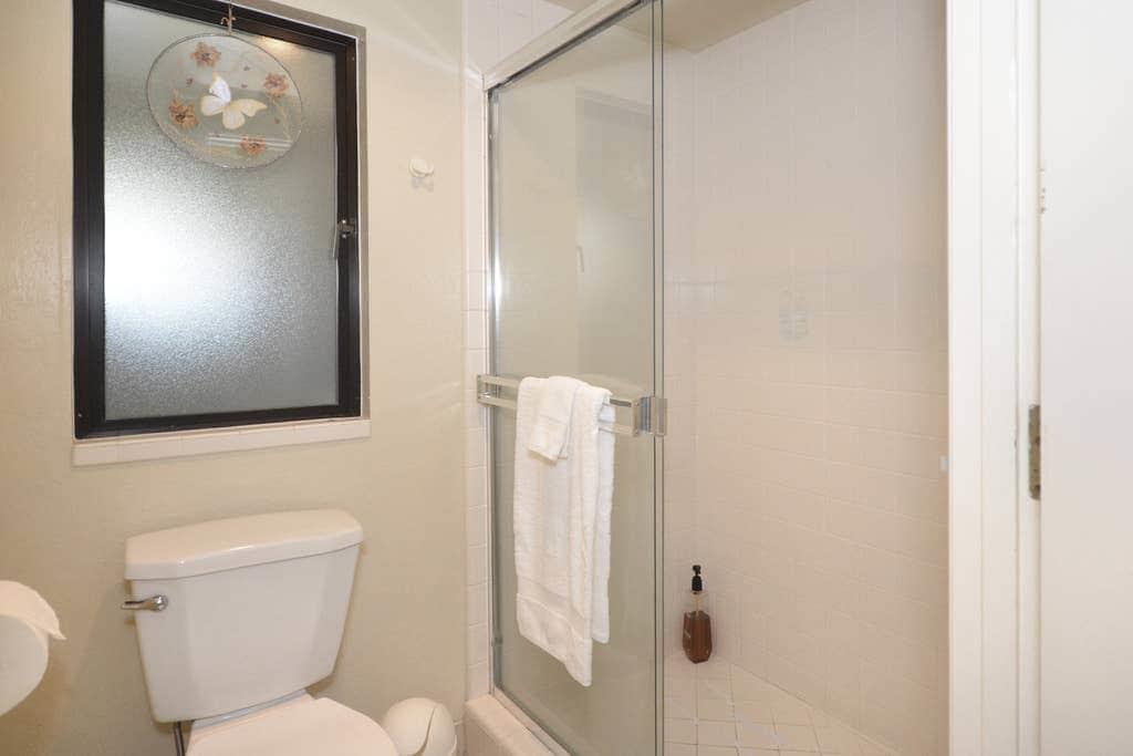 Detail Gallery Image 24 of 25 For 22800 E Cliff Dr, Santa Cruz,  CA 95062 - – Beds | – Baths