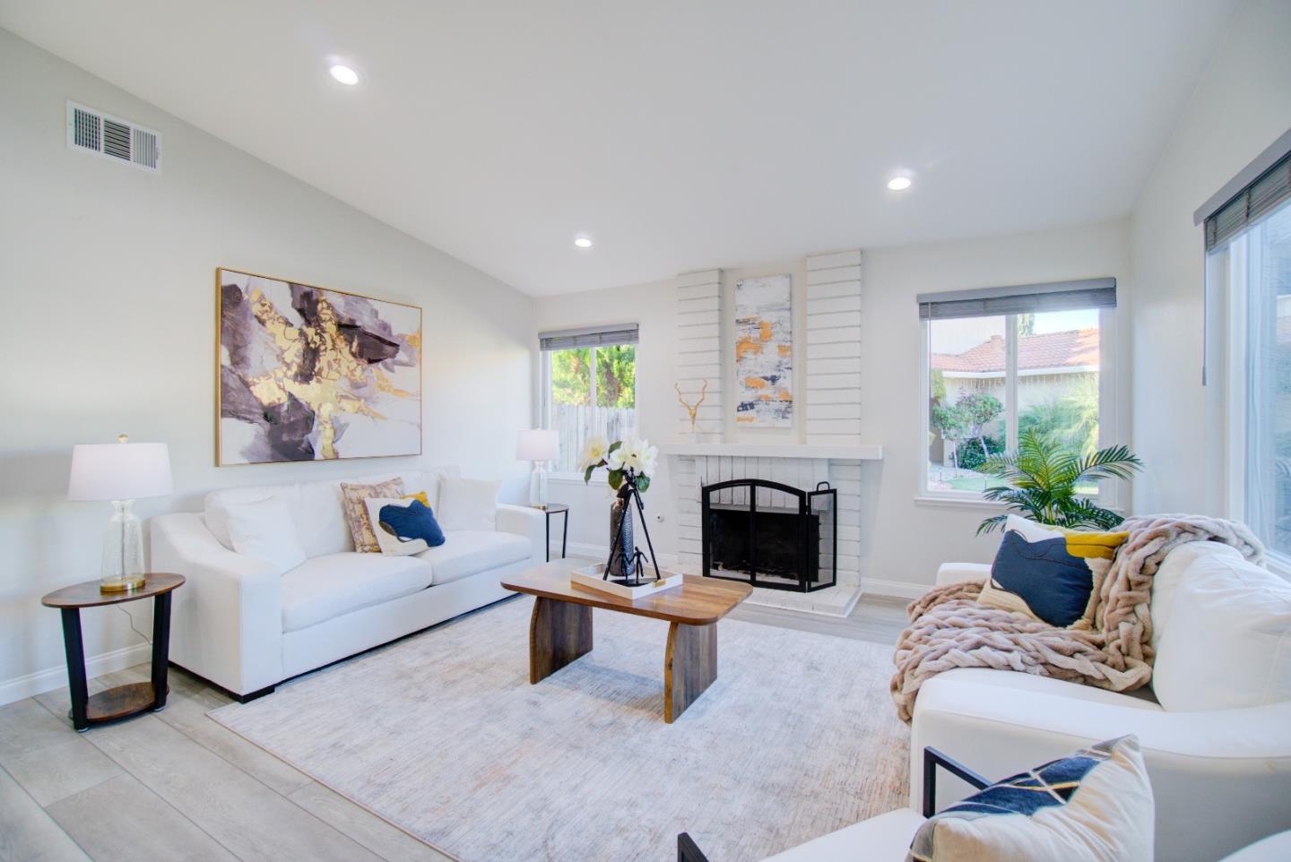 Detail Gallery Image 2 of 27 For 4399 Pitch Pine Ct, San Jose,  CA 95136 - 4 Beds | 2 Baths