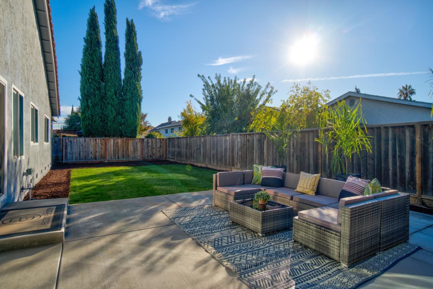 Detail Gallery Image 21 of 27 For 4399 Pitch Pine Ct, San Jose,  CA 95136 - 4 Beds | 2 Baths