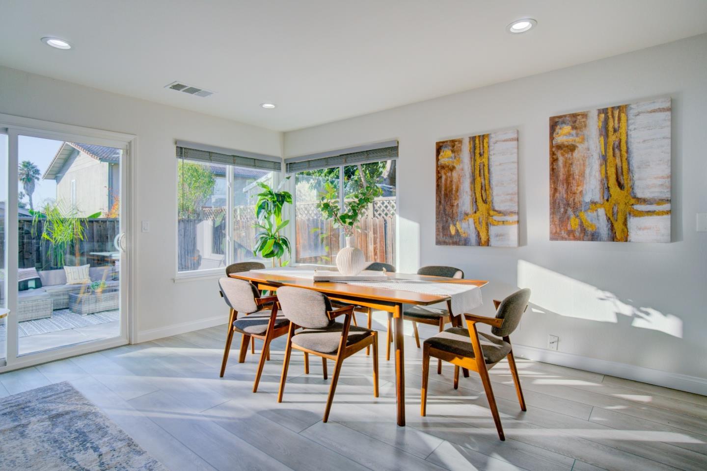 Detail Gallery Image 7 of 27 For 4399 Pitch Pine Ct, San Jose,  CA 95136 - 4 Beds | 2 Baths