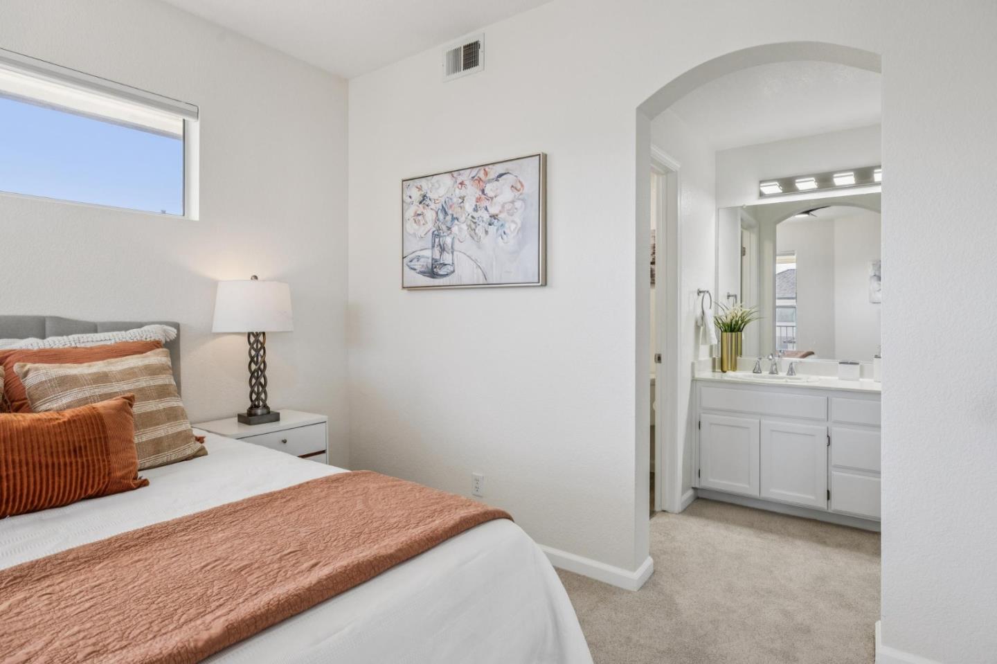Detail Gallery Image 28 of 43 For 200 Baltic Cir #232,  Redwood City,  CA 94065 - 1 Beds | 1/1 Baths
