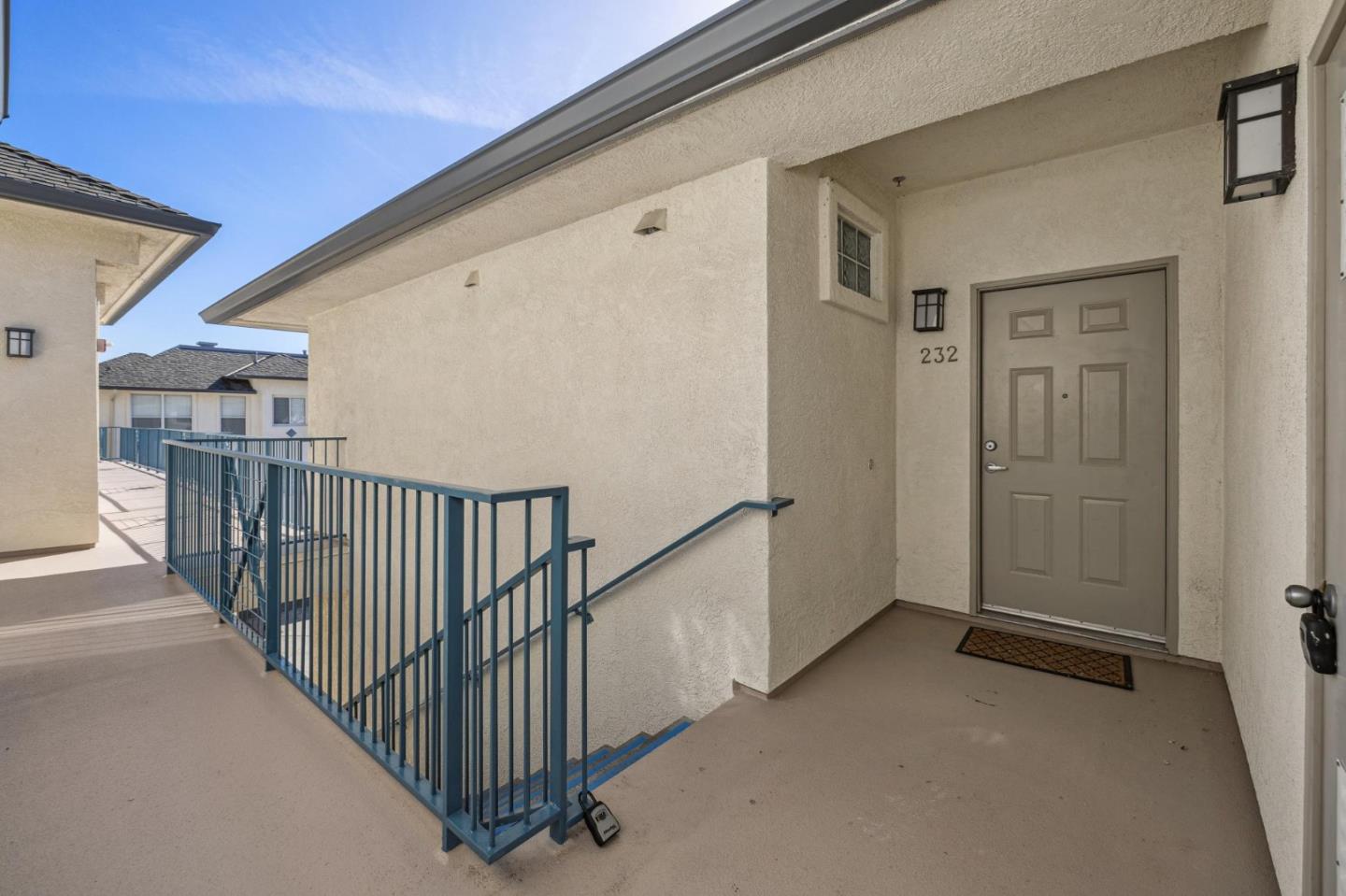Detail Gallery Image 3 of 43 For 200 Baltic Cir #232,  Redwood City,  CA 94065 - 1 Beds | 1/1 Baths
