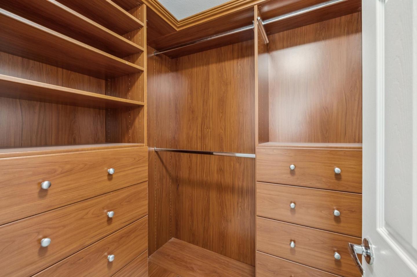 Detail Gallery Image 30 of 43 For 200 Baltic Cir #232,  Redwood City,  CA 94065 - 1 Beds | 1/1 Baths