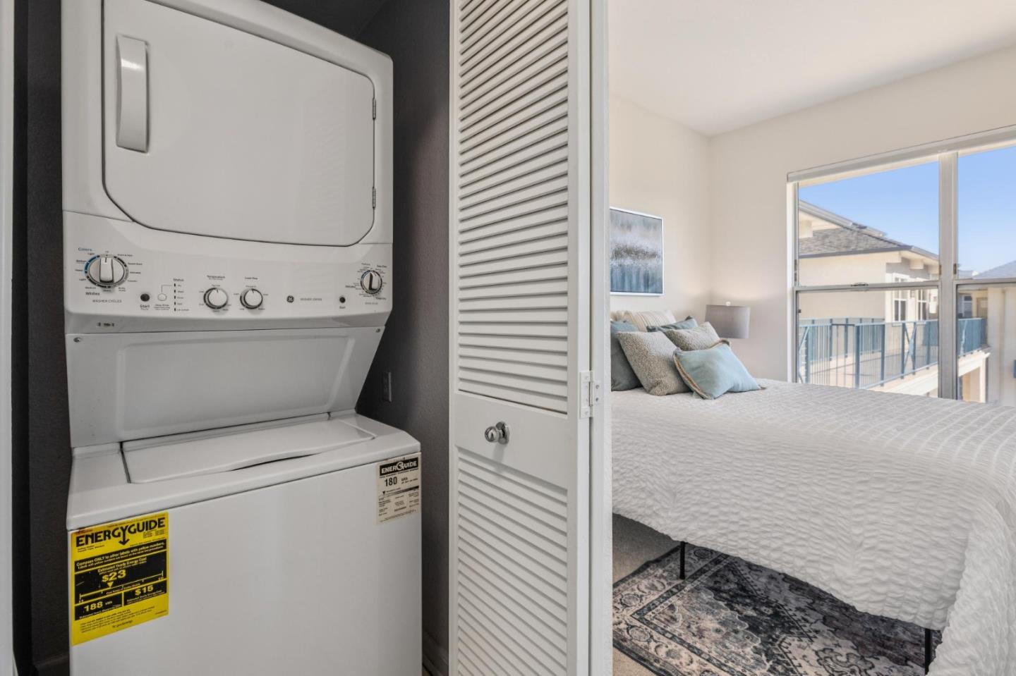 Detail Gallery Image 39 of 43 For 200 Baltic Cir #232,  Redwood City,  CA 94065 - 1 Beds | 1/1 Baths